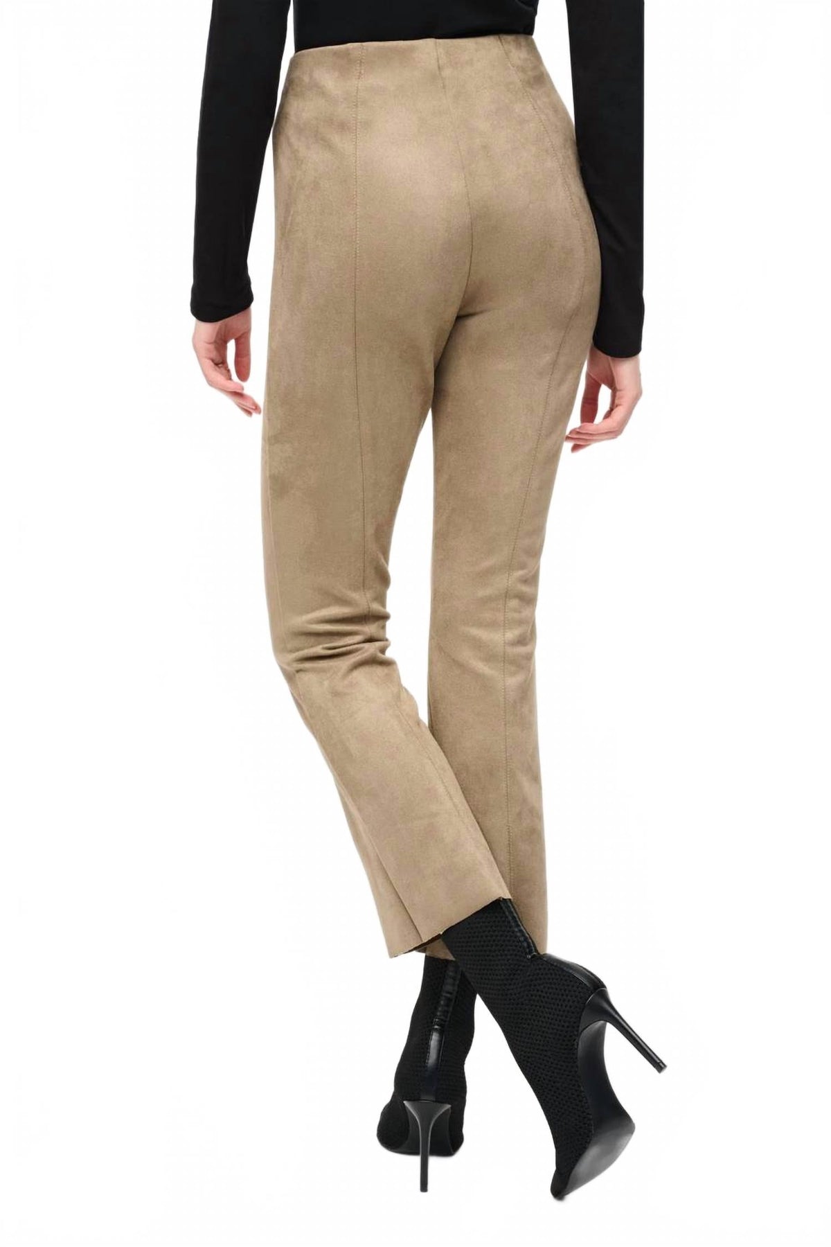 Pantalón de gamuza