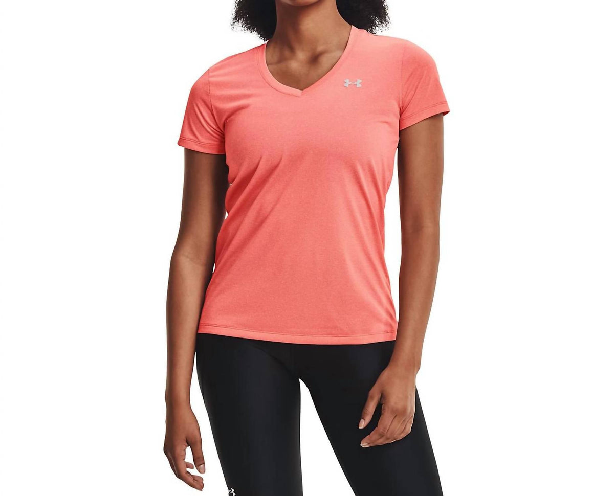 Camiseta de manga corta con cuello en V color rosado