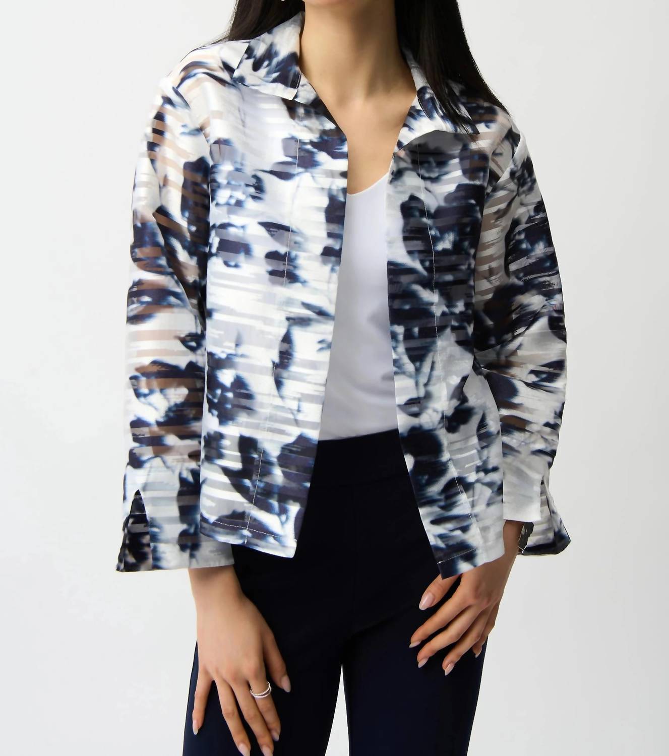 Chaqueta con estampado floral color azul