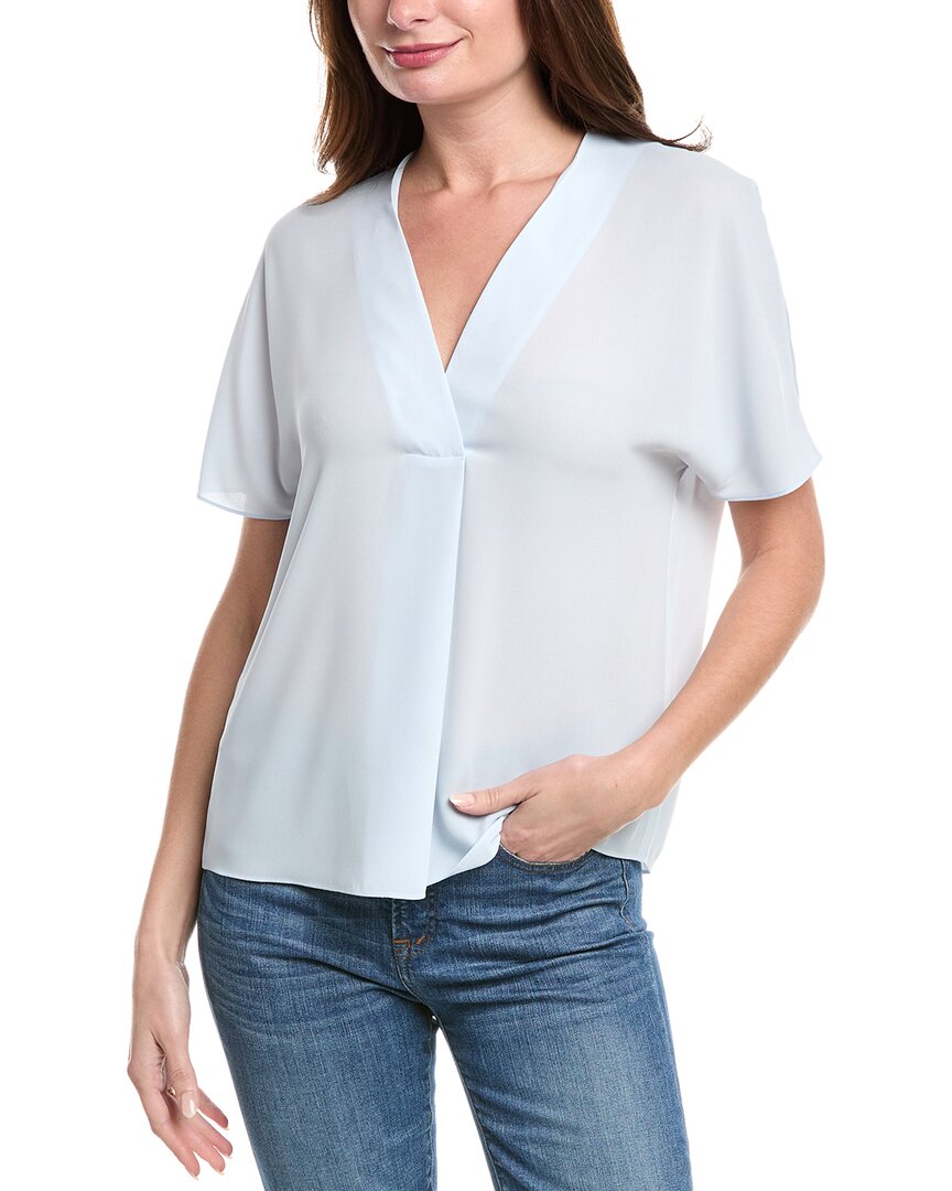 Blusa con cuello en V
