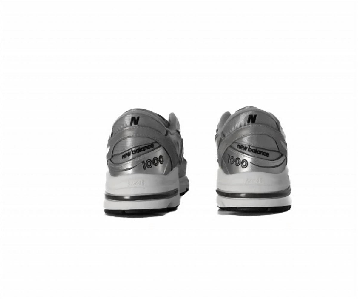 Tenis de hombre color gris