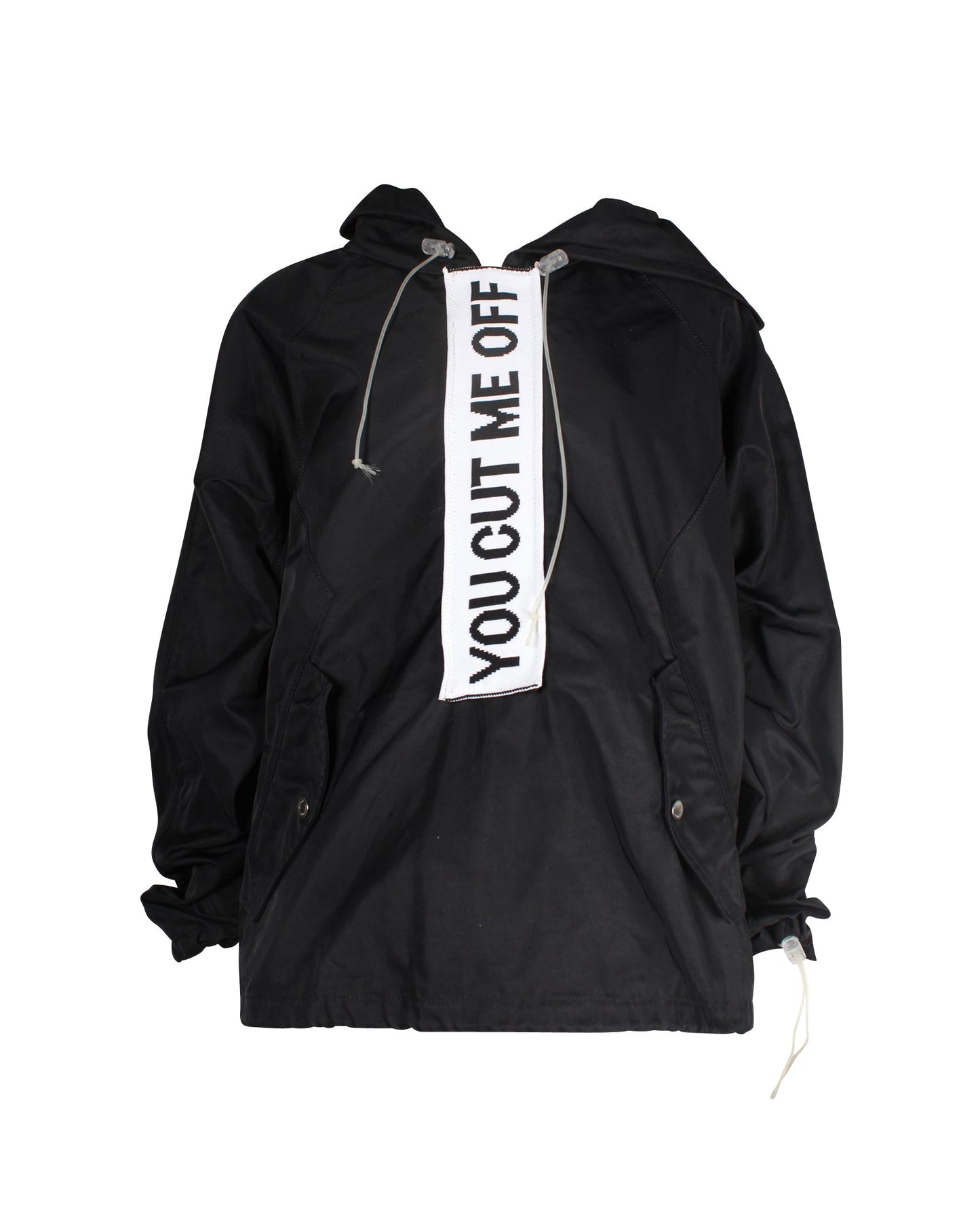 Chaqueta de nailon color negro