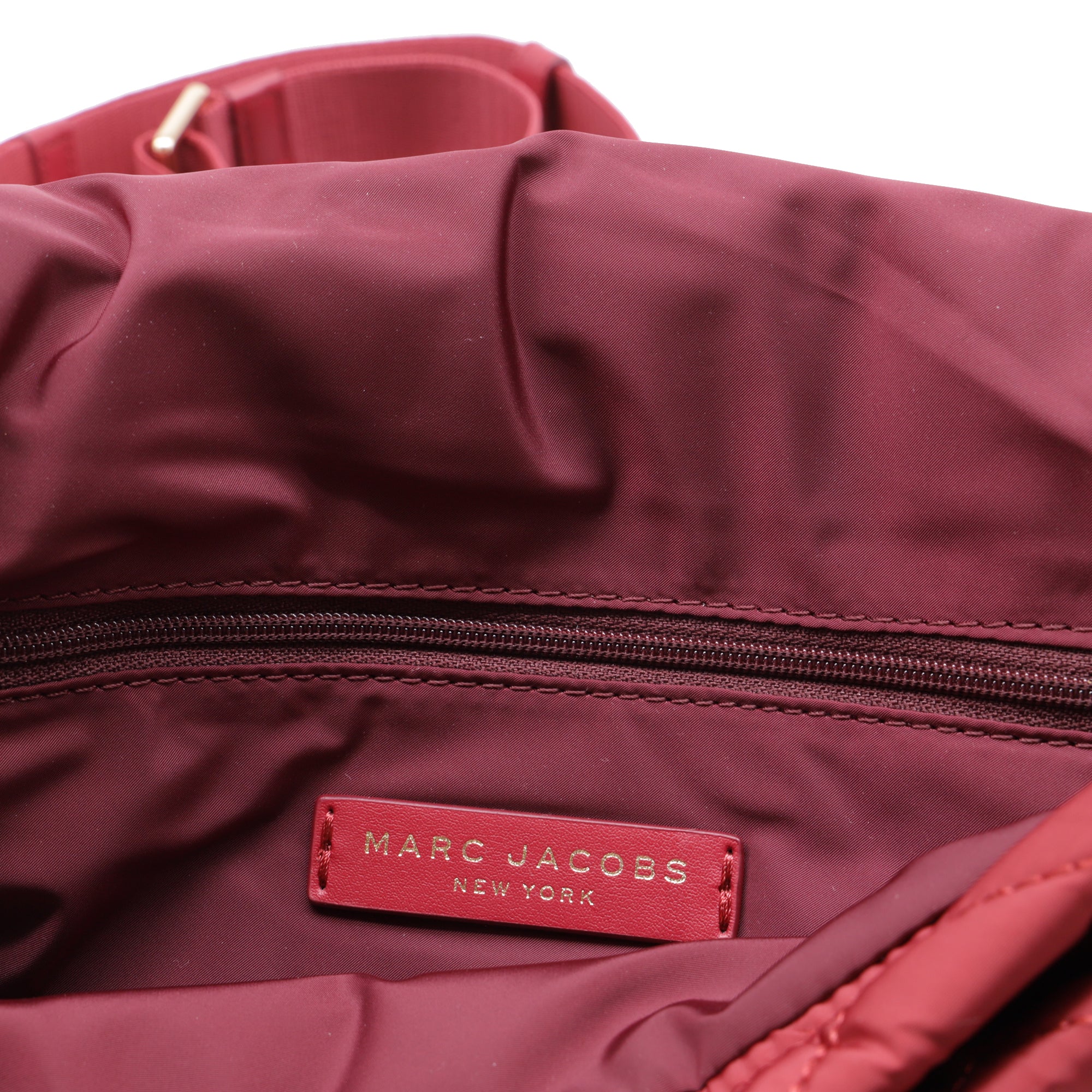 Bolso de nailon color rojo