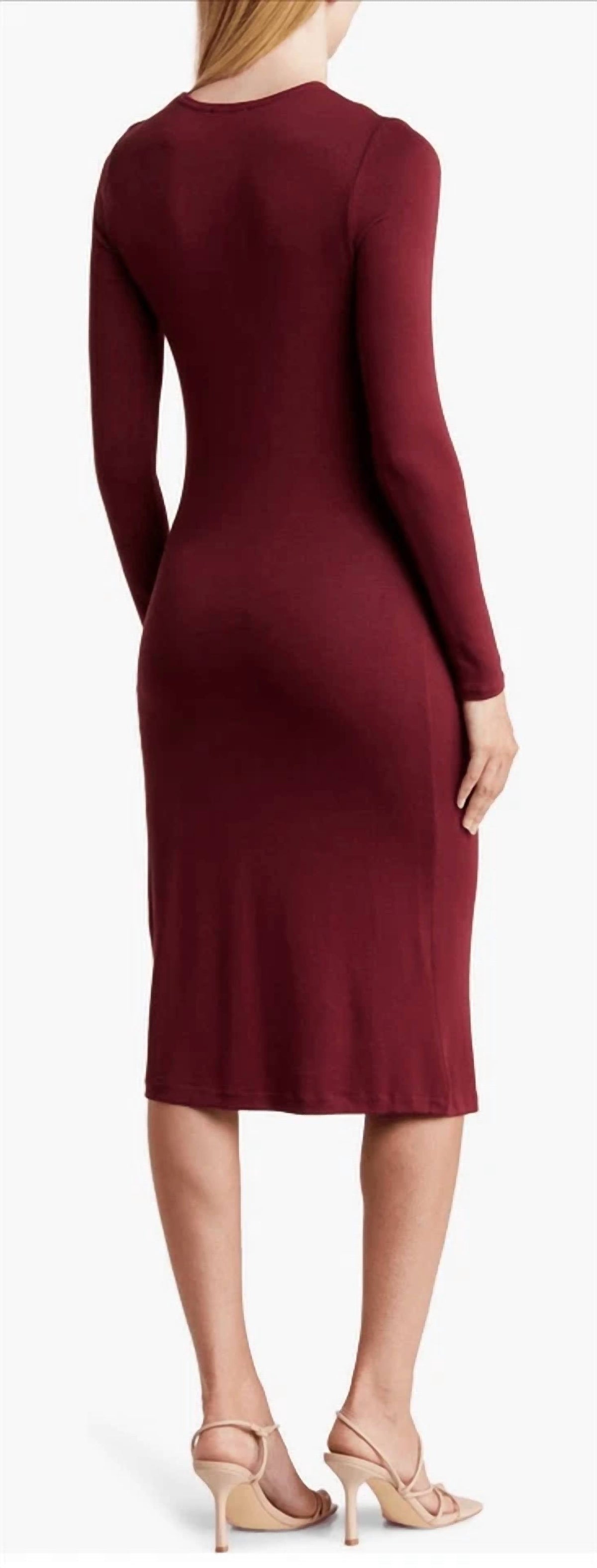 Vestido midi de manga larga color vinotinto