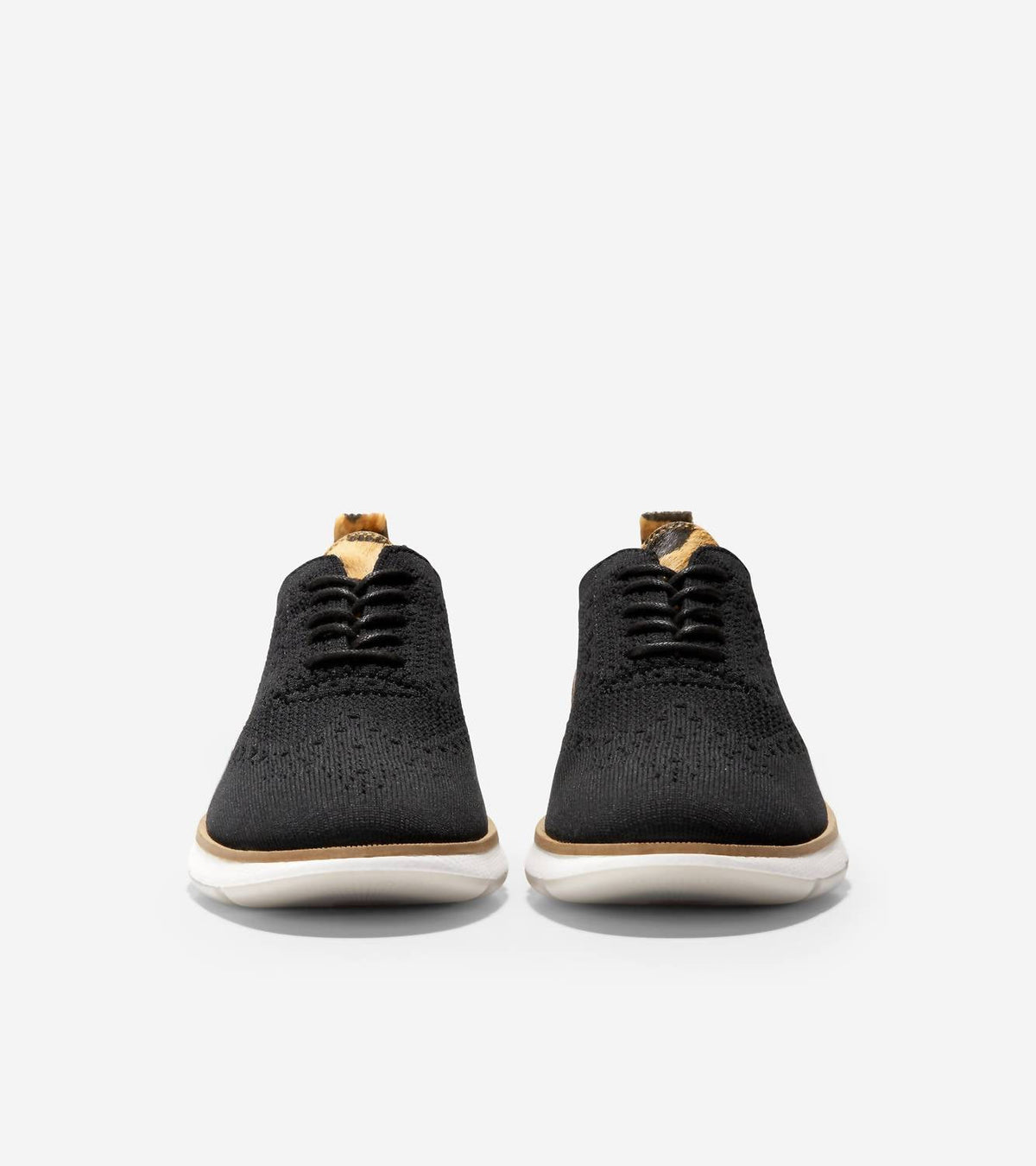 Zapatos de cordones de mujer color negro