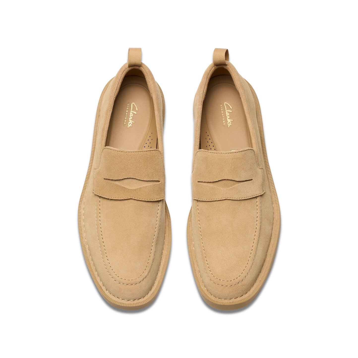 Calzado de gamuza color beige