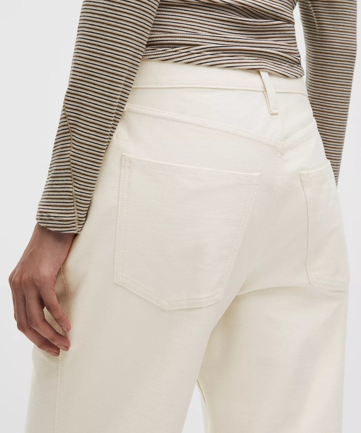 Pantalón de tiro medio