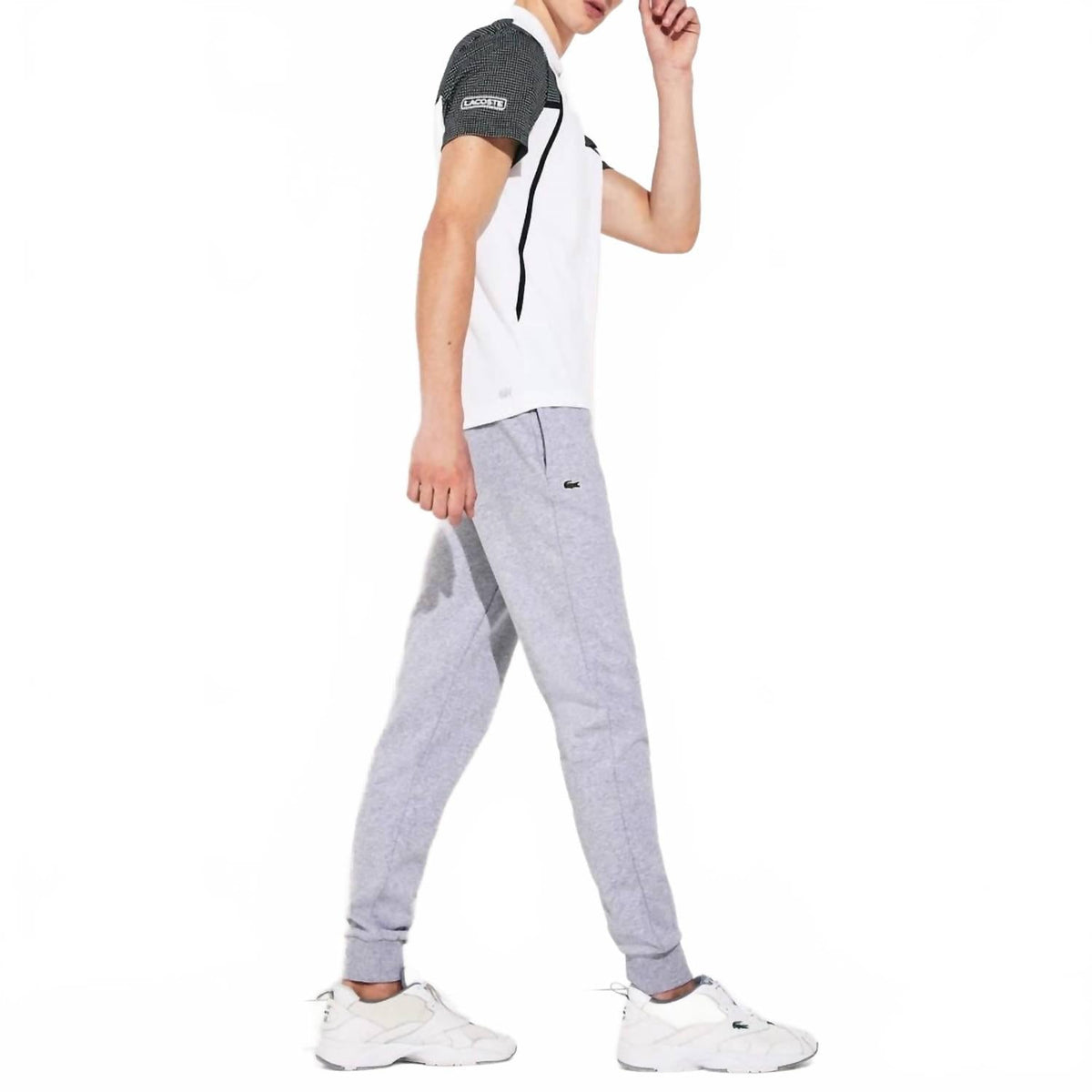 Pantalón deportivo color gris