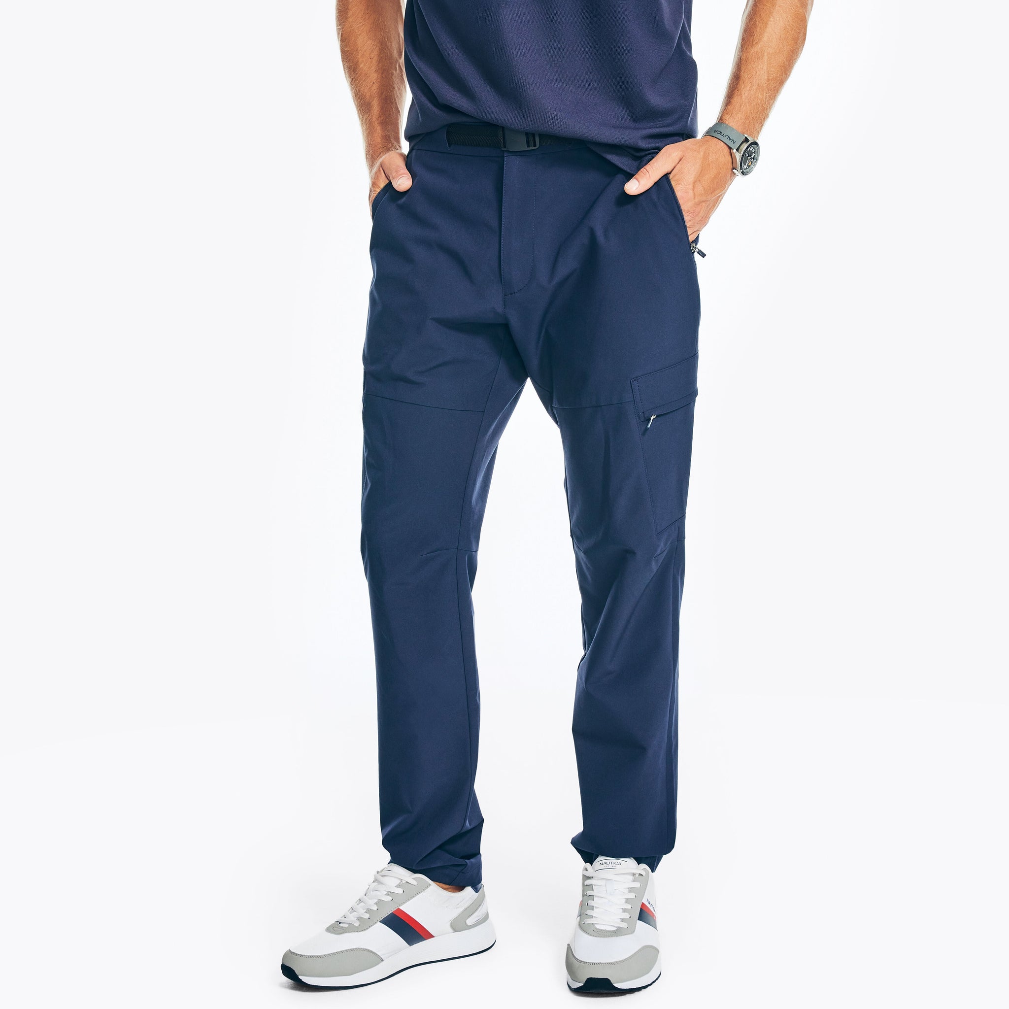 Pantalón de hombre de corte ajustado