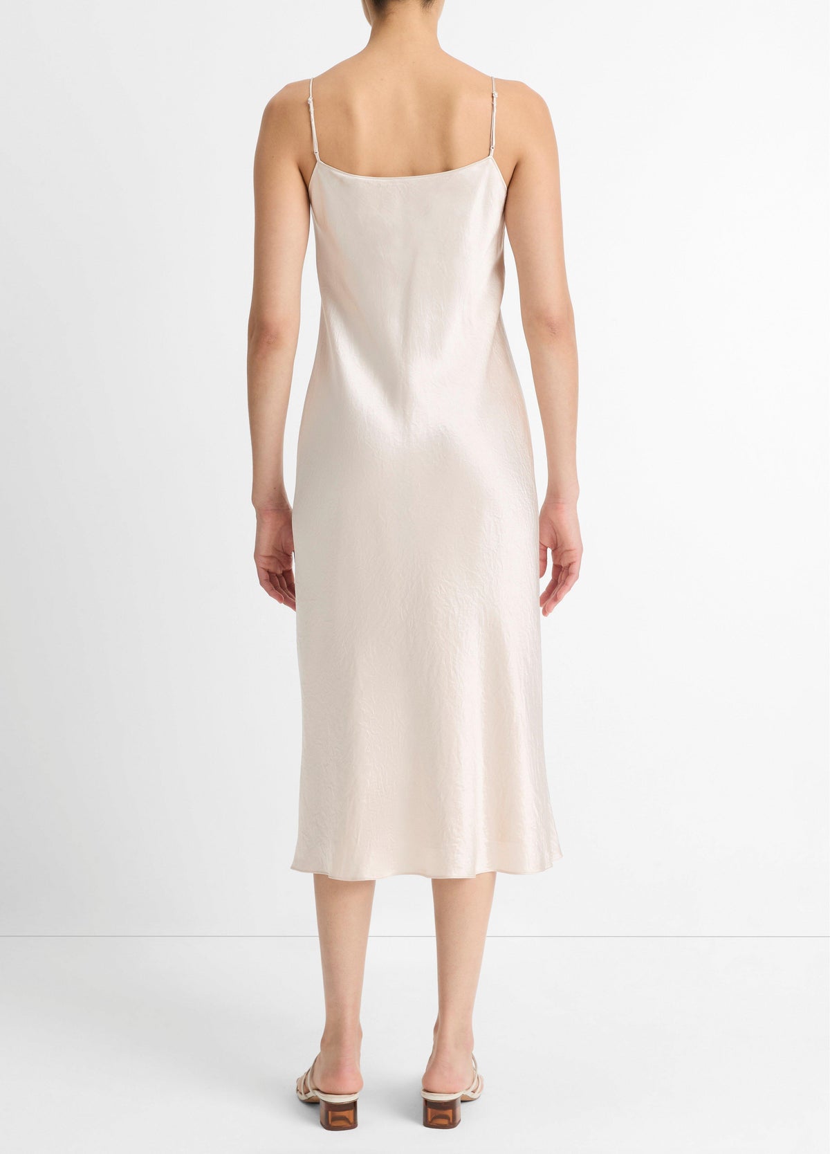 Vestido de satén