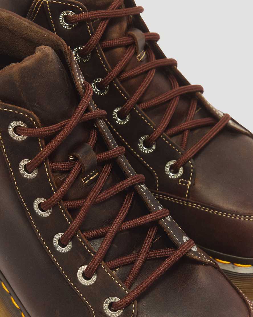 Botas de cuero con cordones