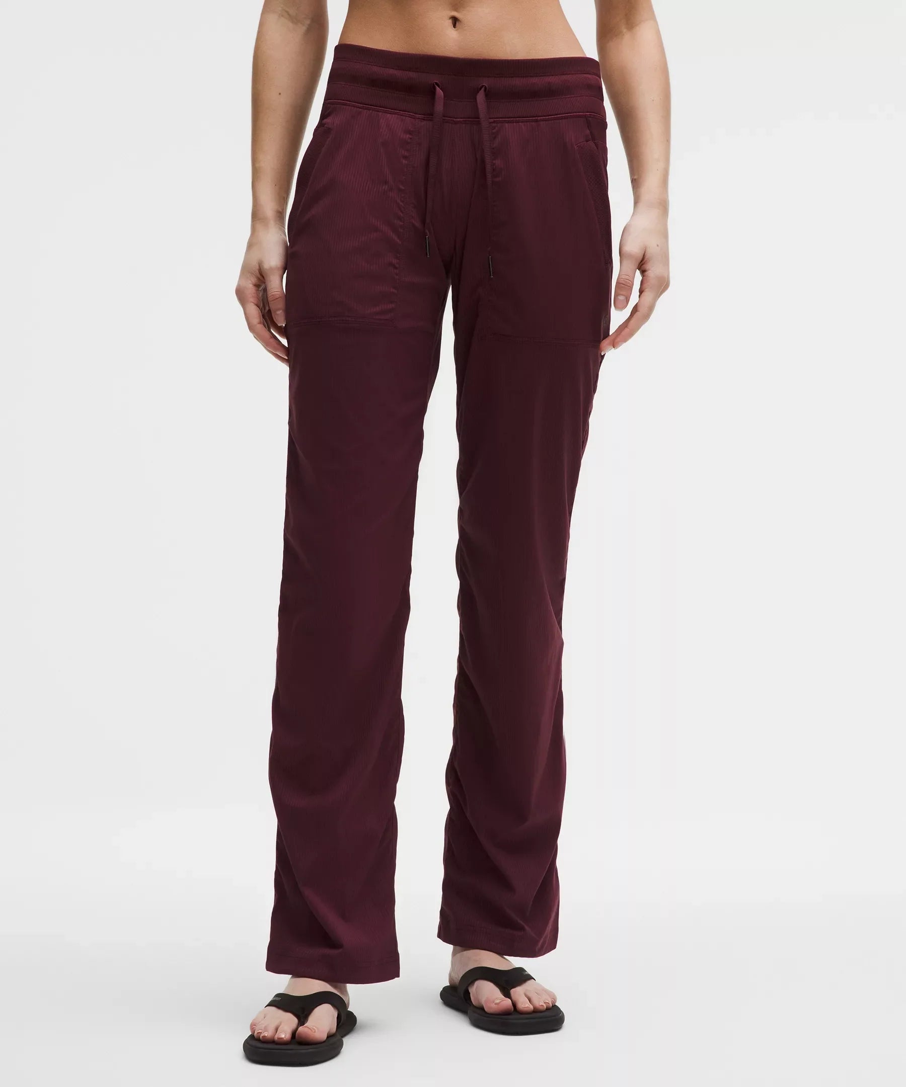 Pantalón de tiro medio