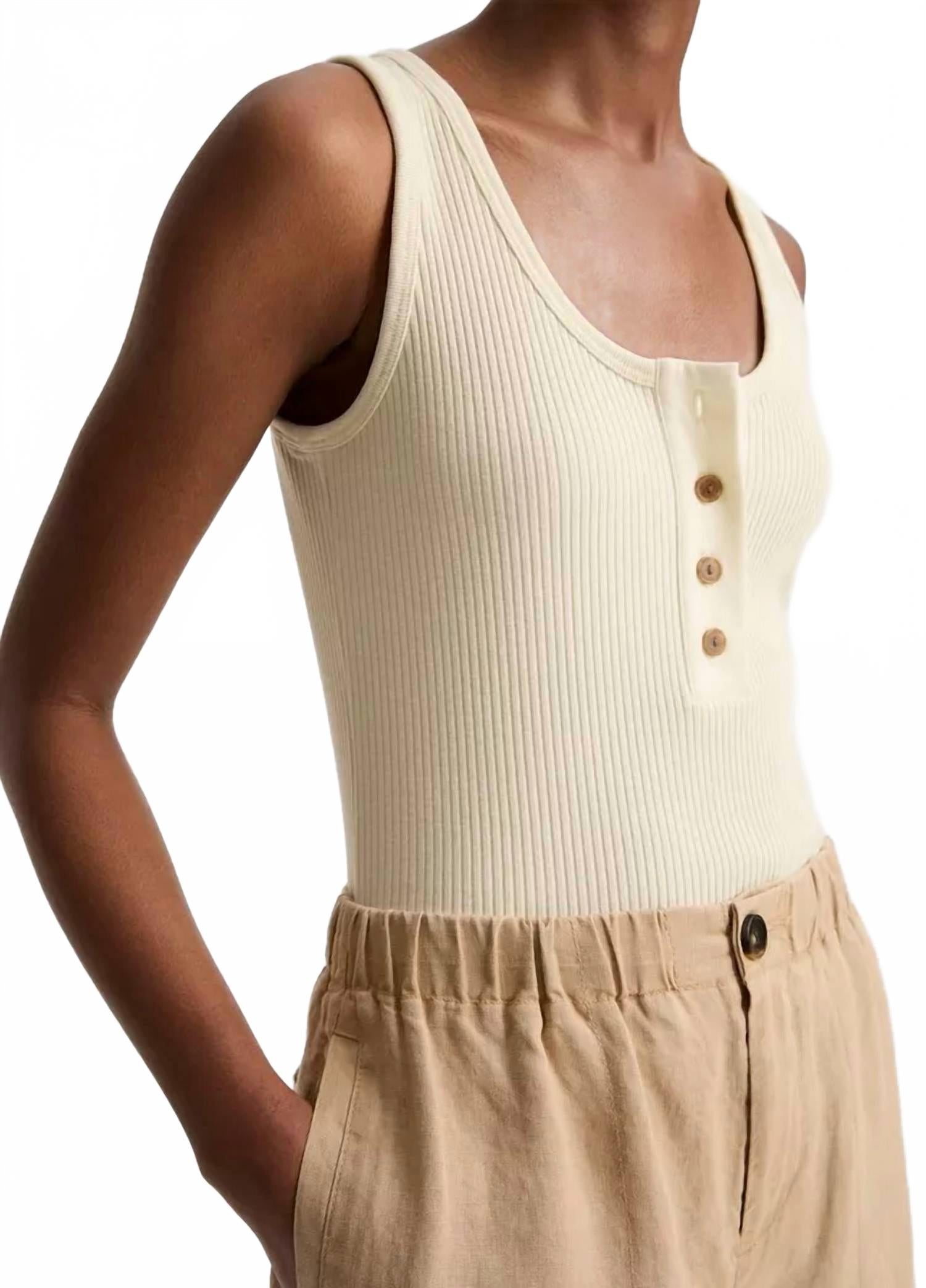 Camiseta sin mangas color marfil