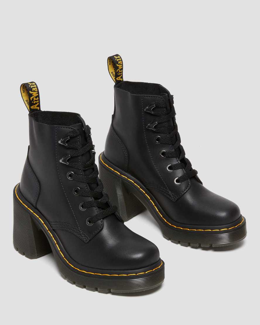 Botas de cuero con cordones