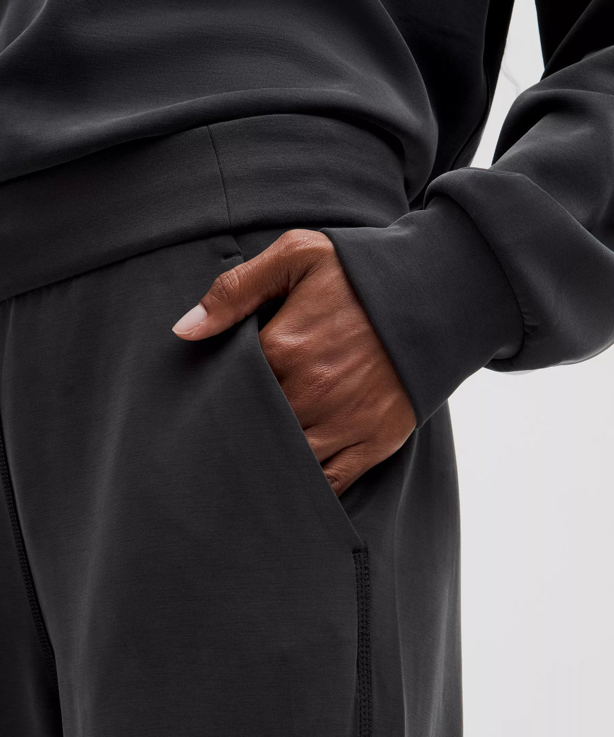 Pantalón de corte recto de tiro alto
