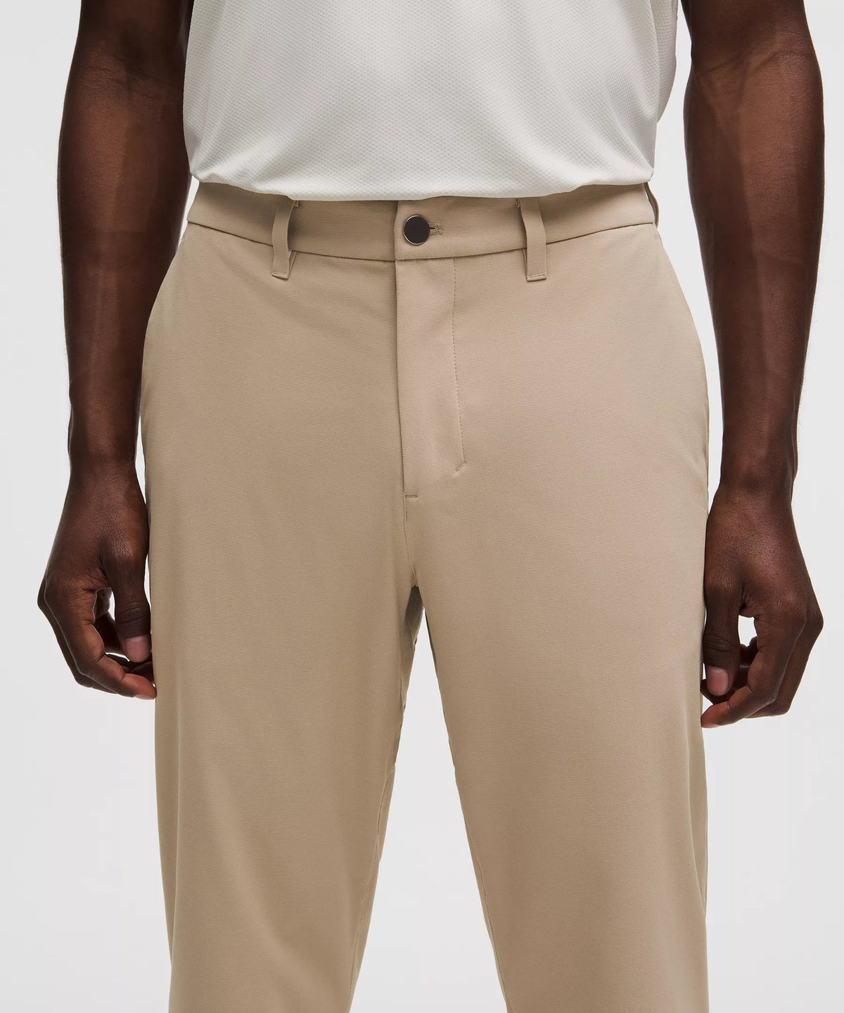 Pantalón de corte ajustado