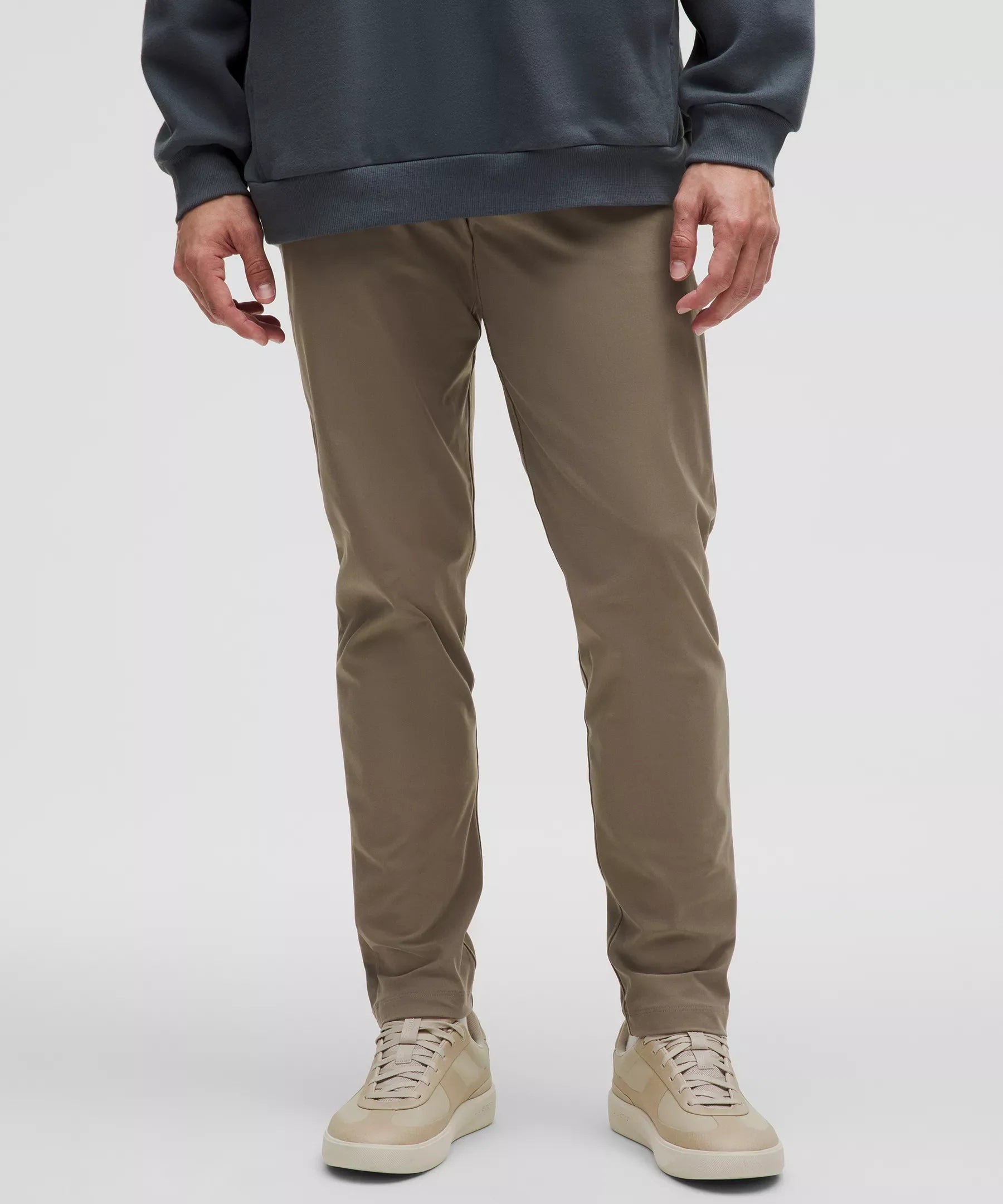 Pantalón de corte ajustado