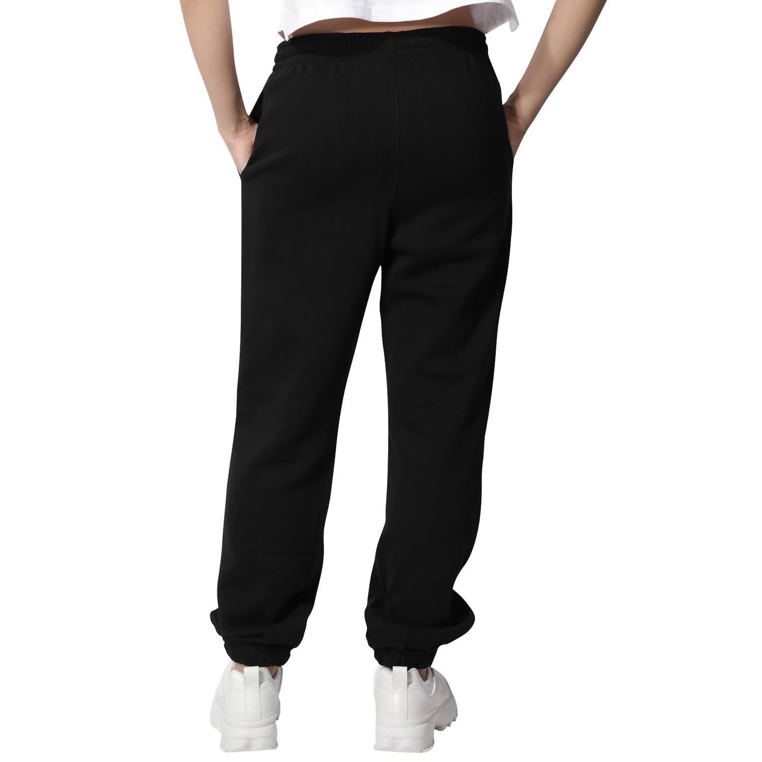 Pantalón deportivo color negro