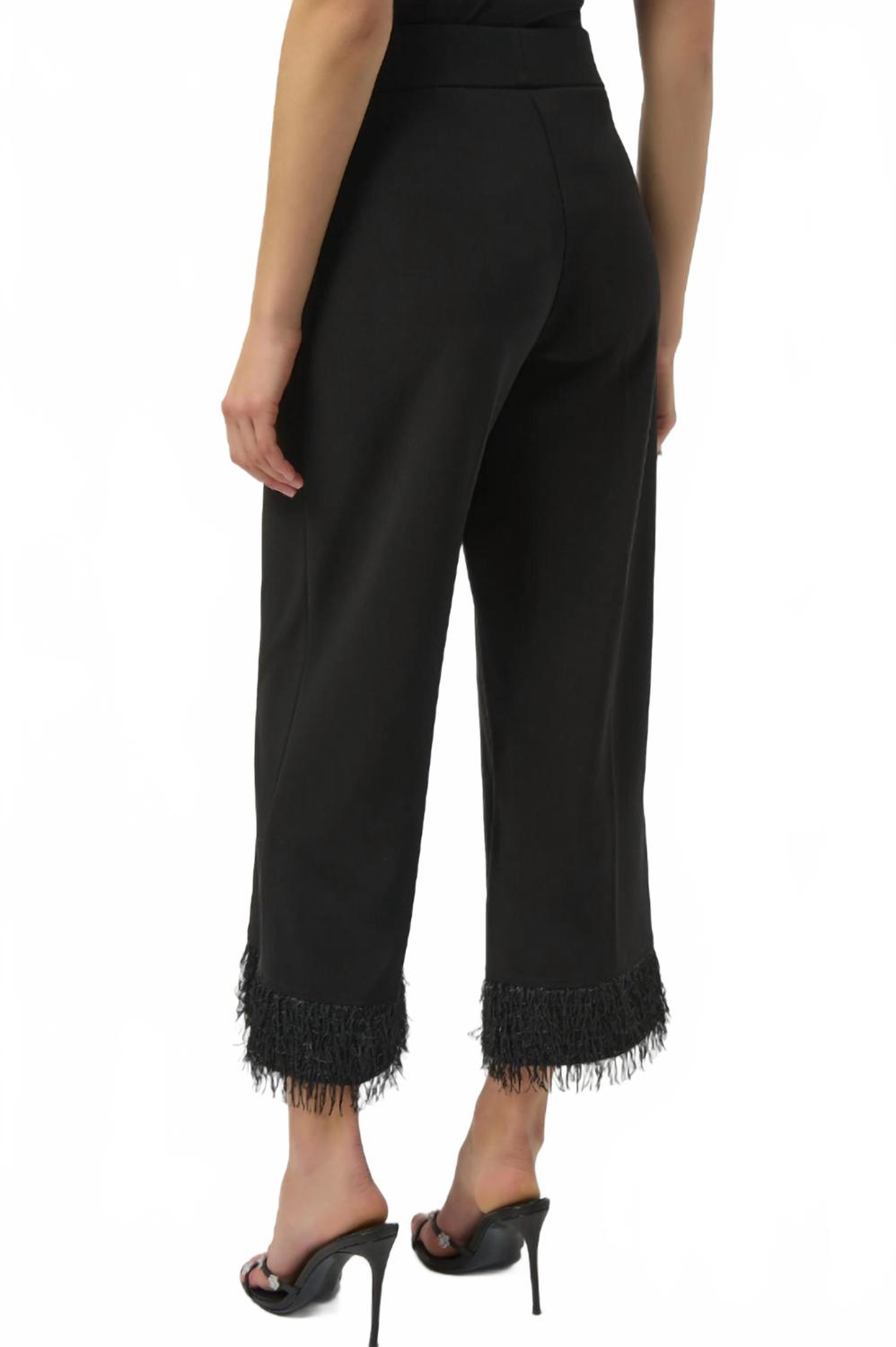 Pantalón de tiro alto color negro