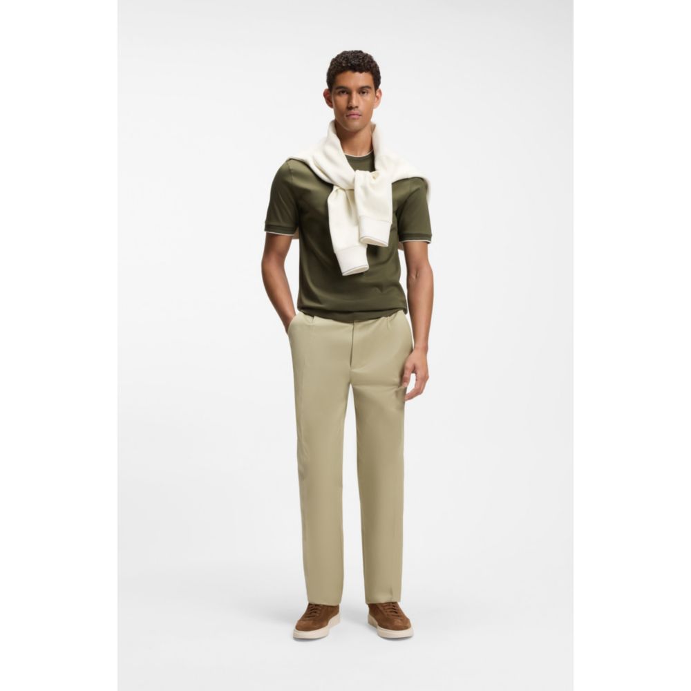 Camiseta de algodón con cuello redondo de corte ajustado