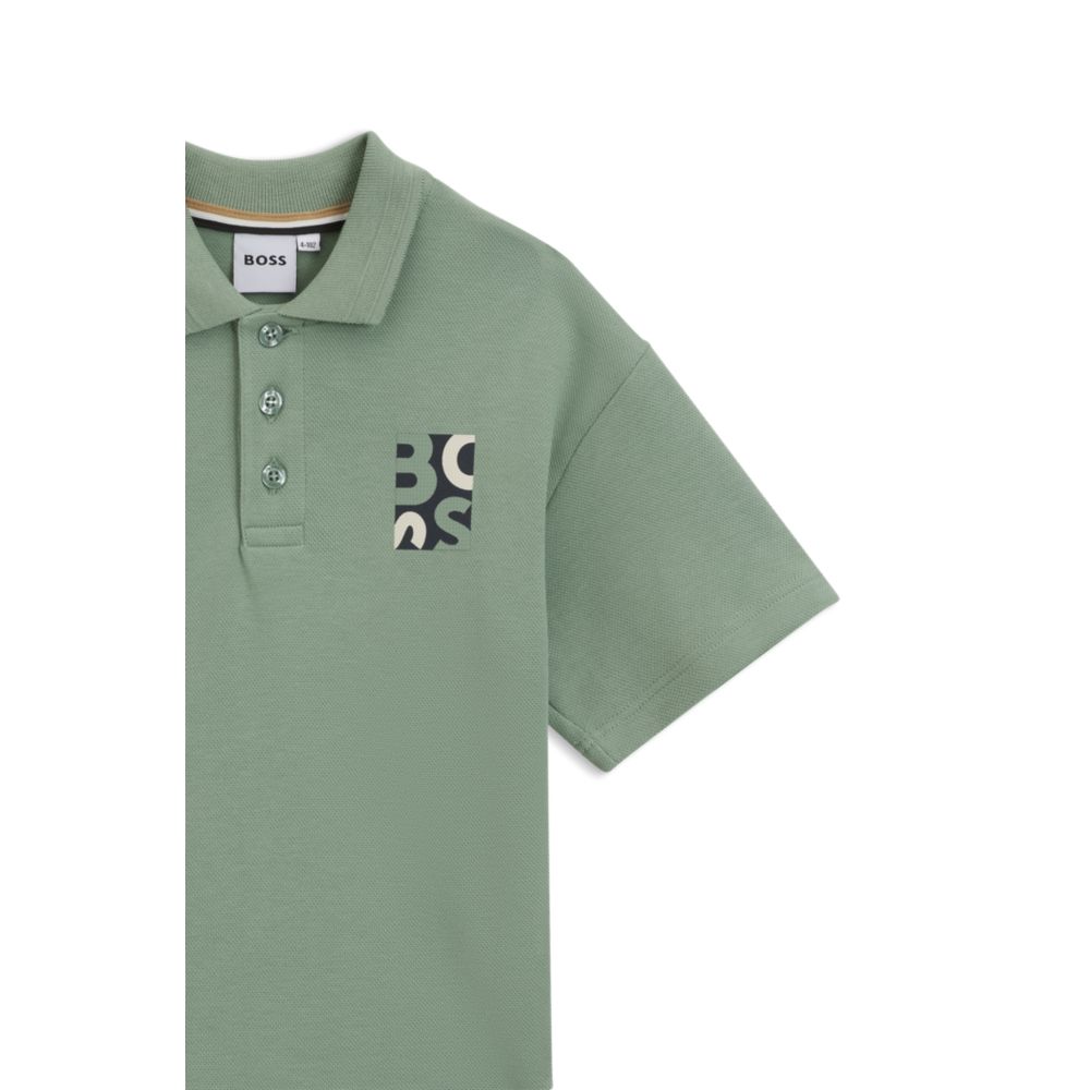Polo infantil de corte amplio