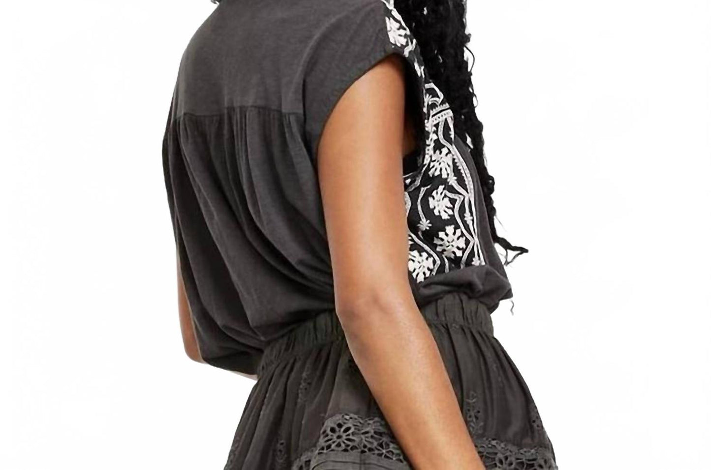 Blusa sin mangas color negro