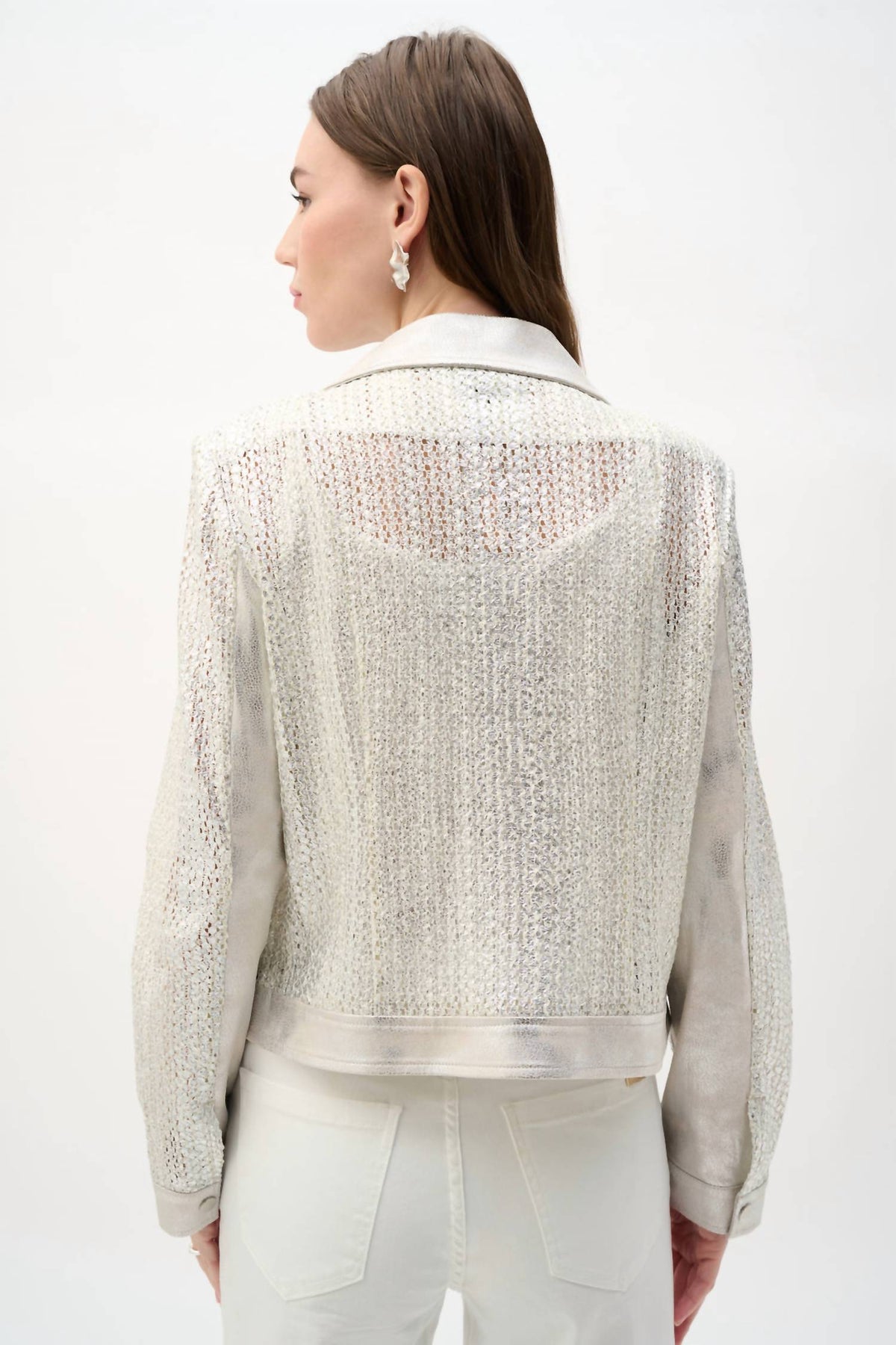 Chaqueta color plateado