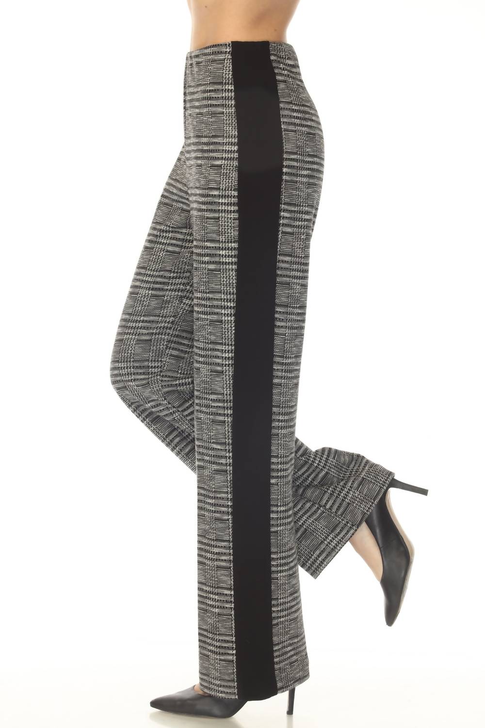 Pantalón de pierna ancha a cuadros color negro y blanco