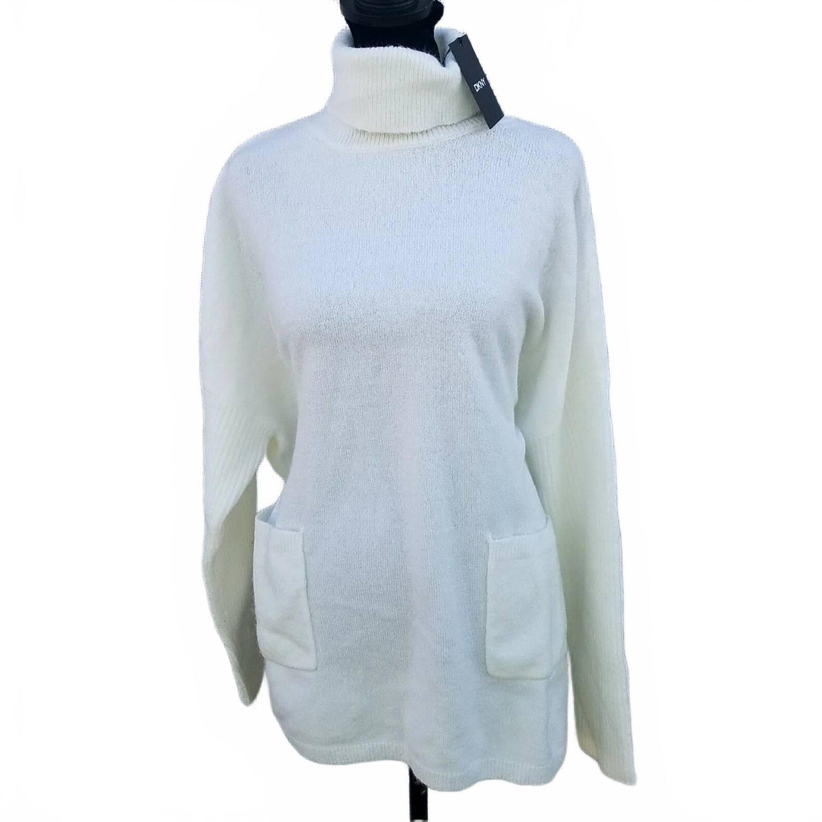 Suéter con cuello alto de corte amplio color marfil