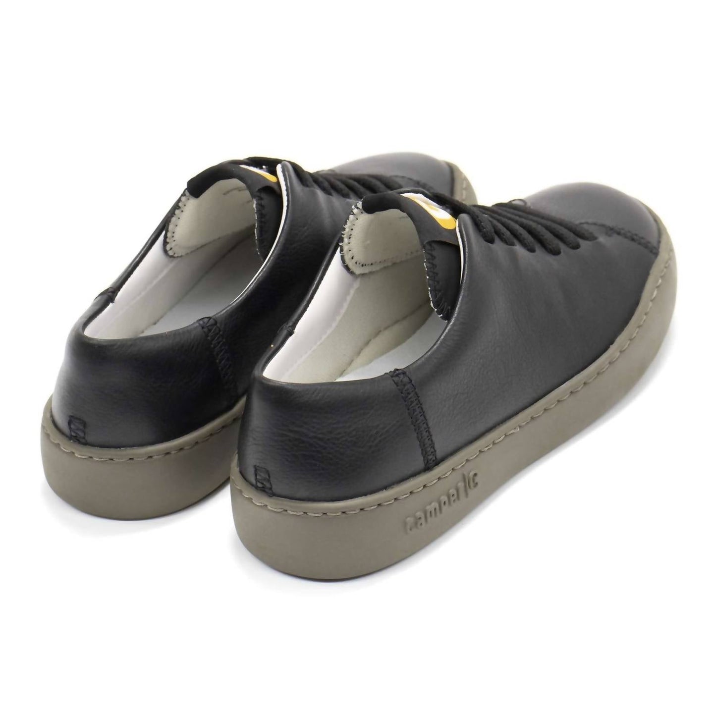 Tenis de mujer color negro