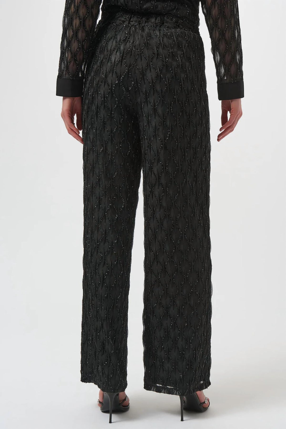 Pantalón de pierna ancha con lentejuelas color negro