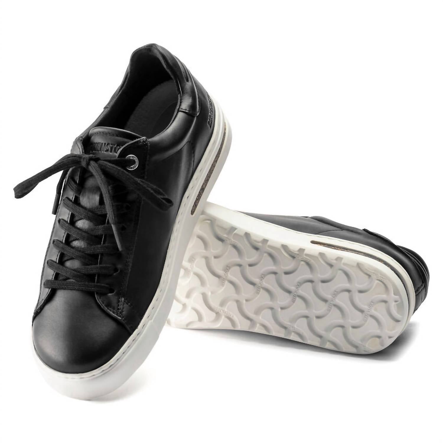 Tenis de hombre de cuero color negro