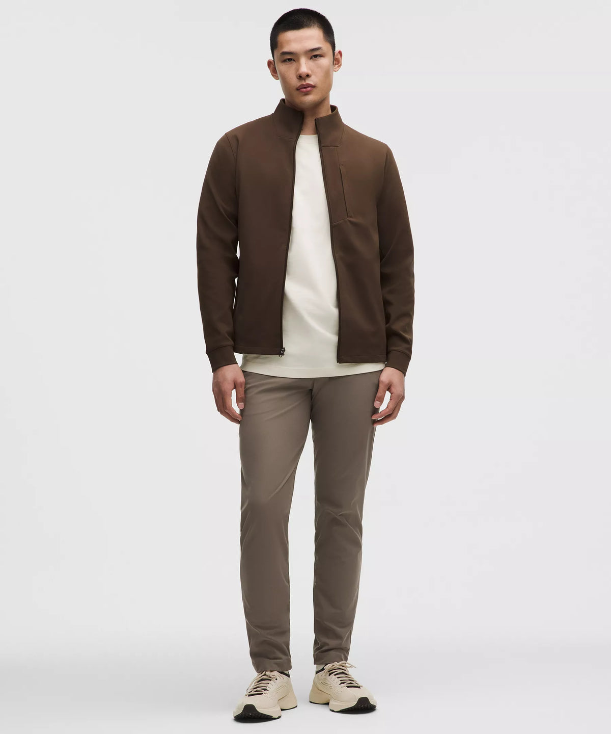 Pantalón de corte ajustado