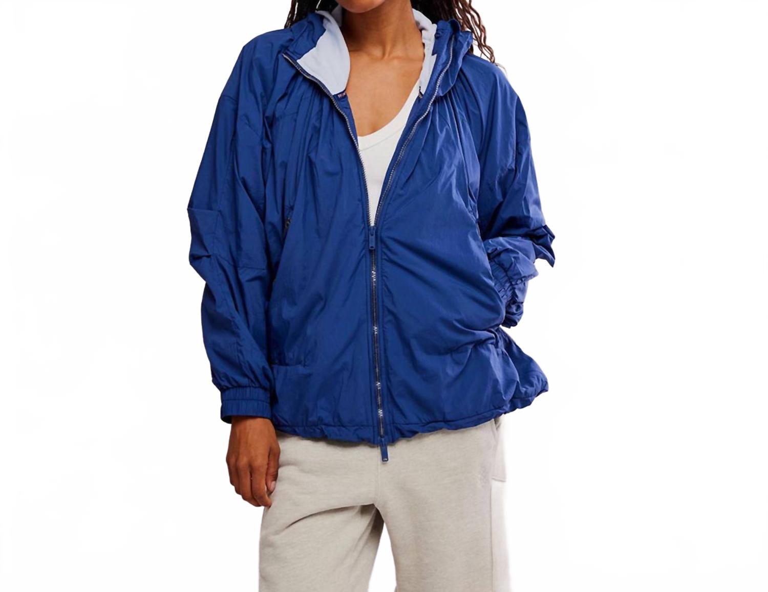 Chaqueta color negro
