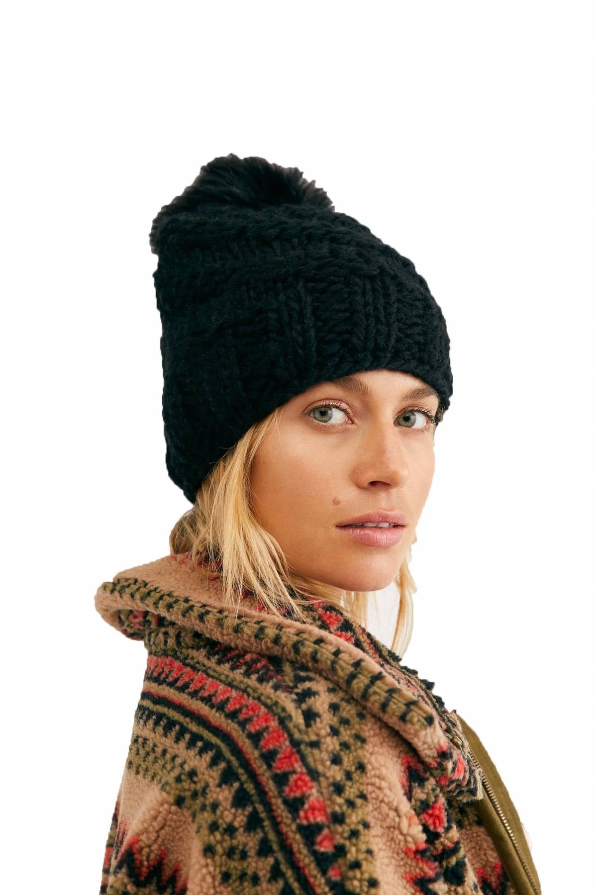 Gorro tejido color negro