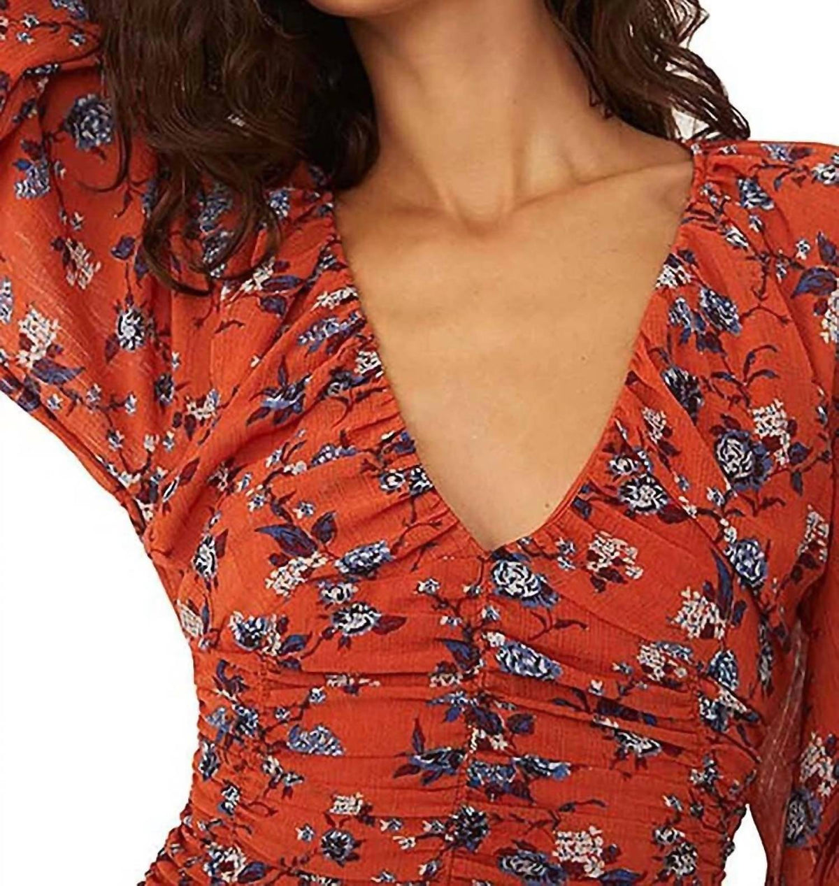 Blusa con cuello en V