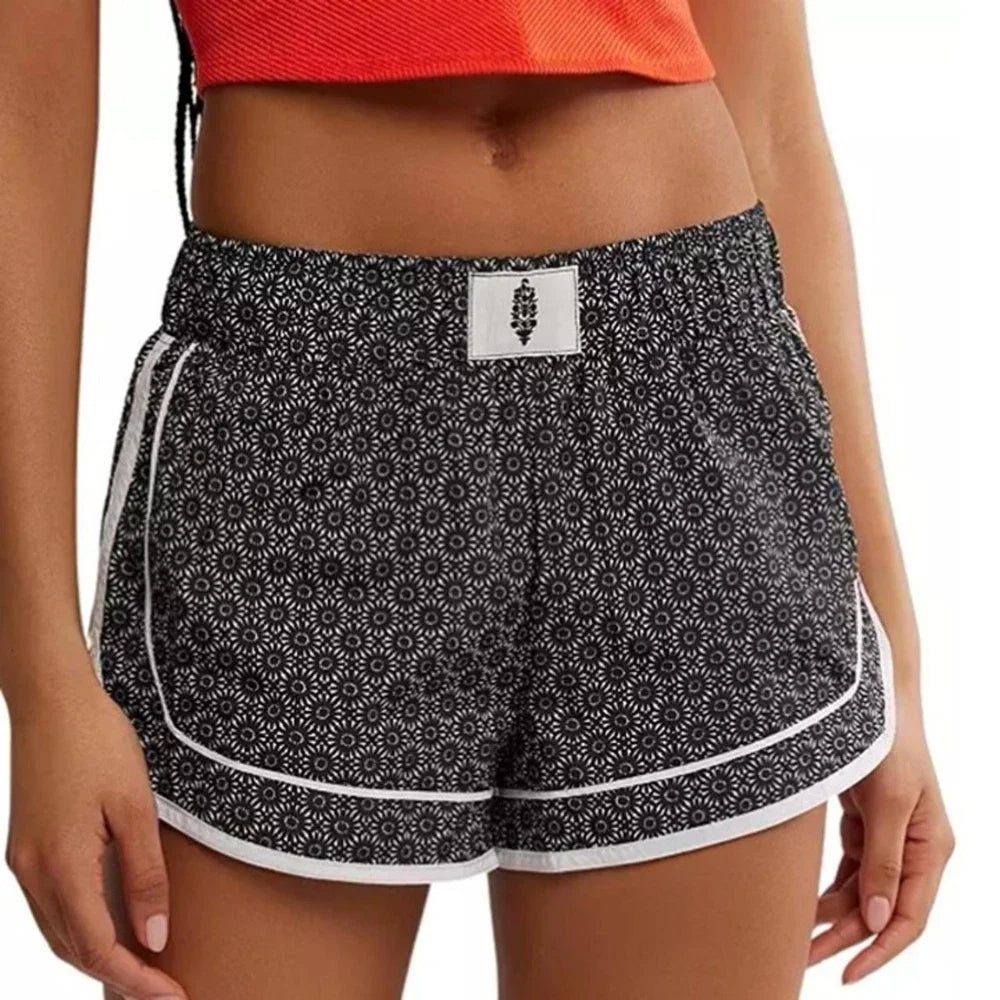 Short de mujer de tiro medio color negro