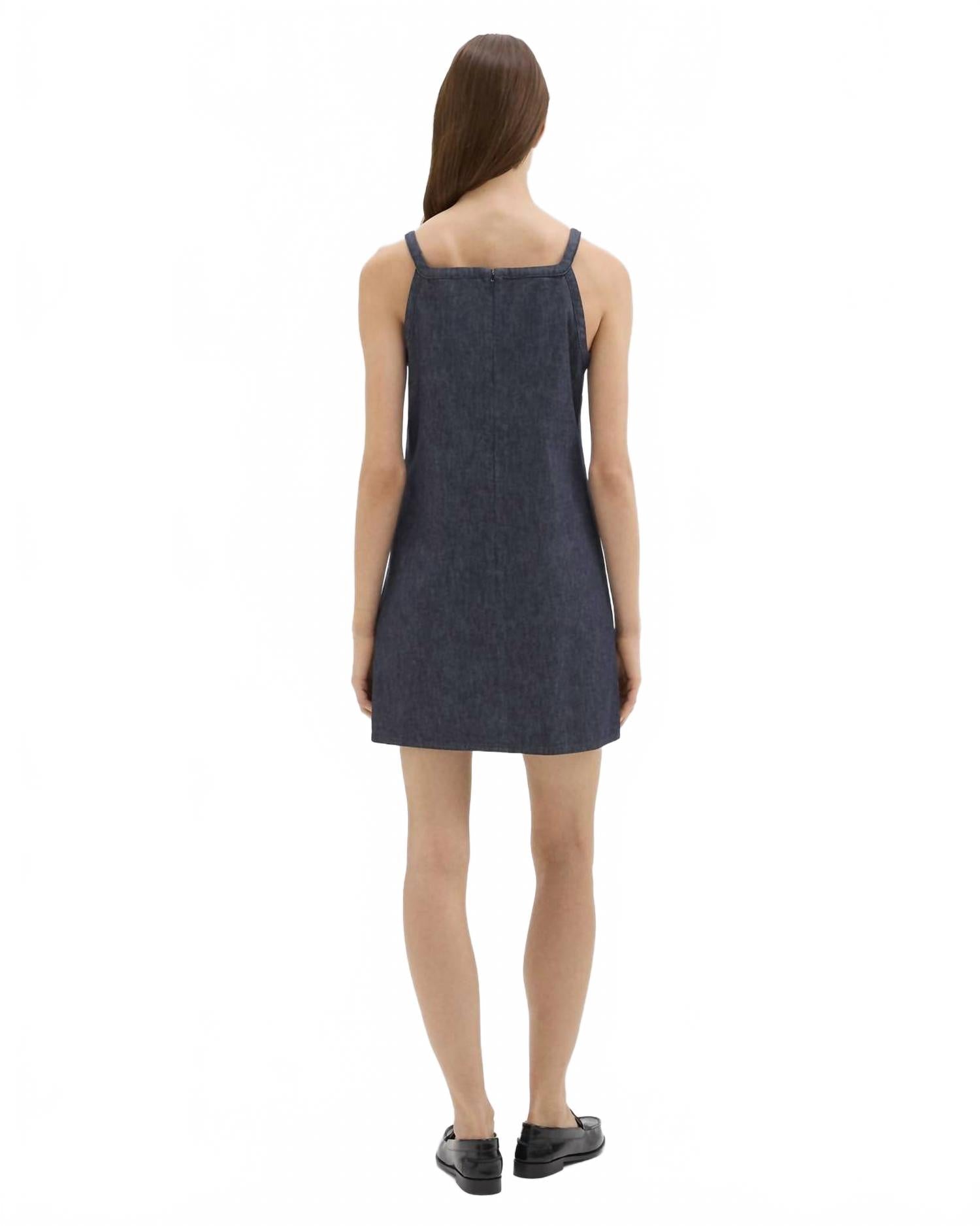 Vestido de mezclilla corto con escote cuadrado