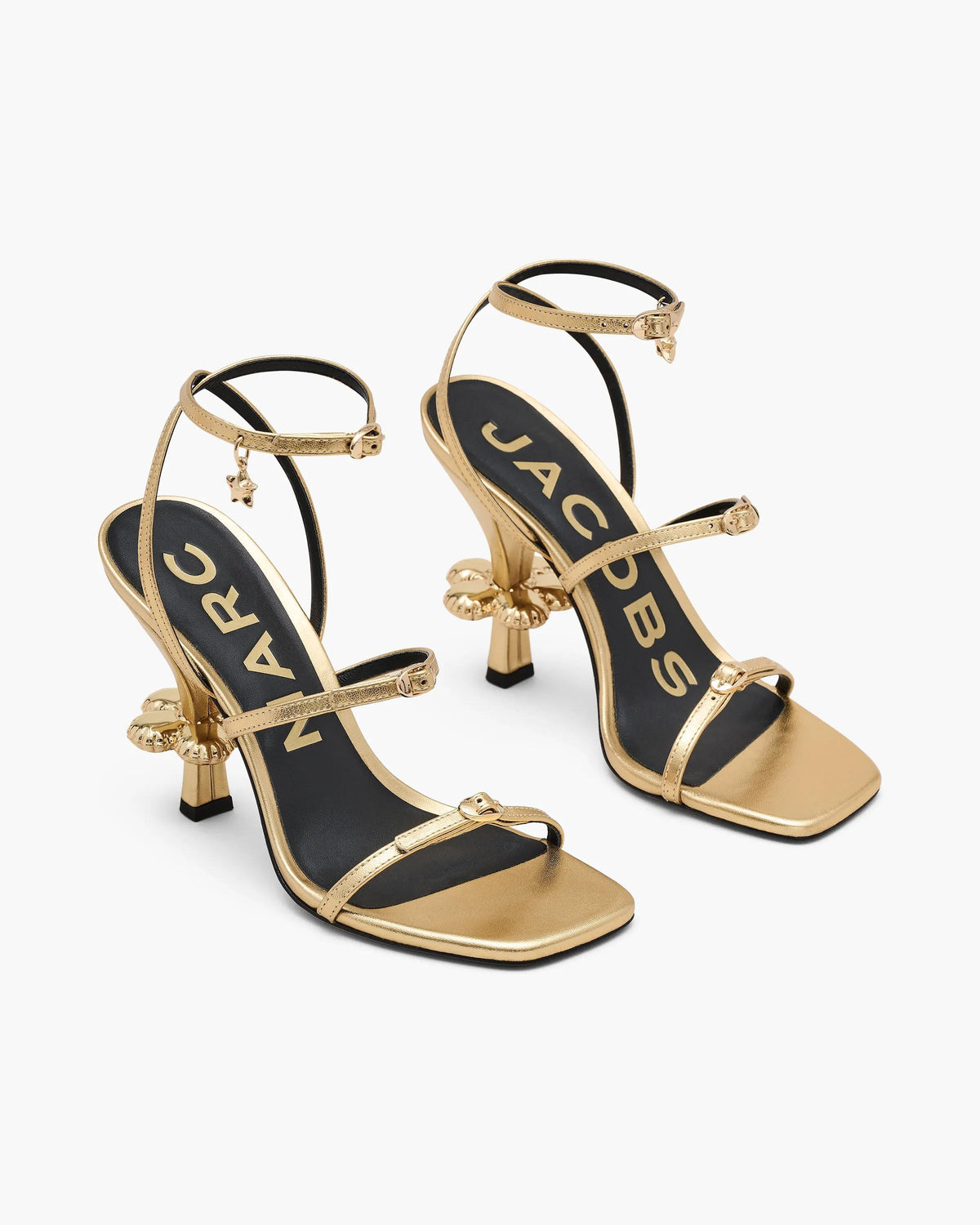 Tacones de cuero