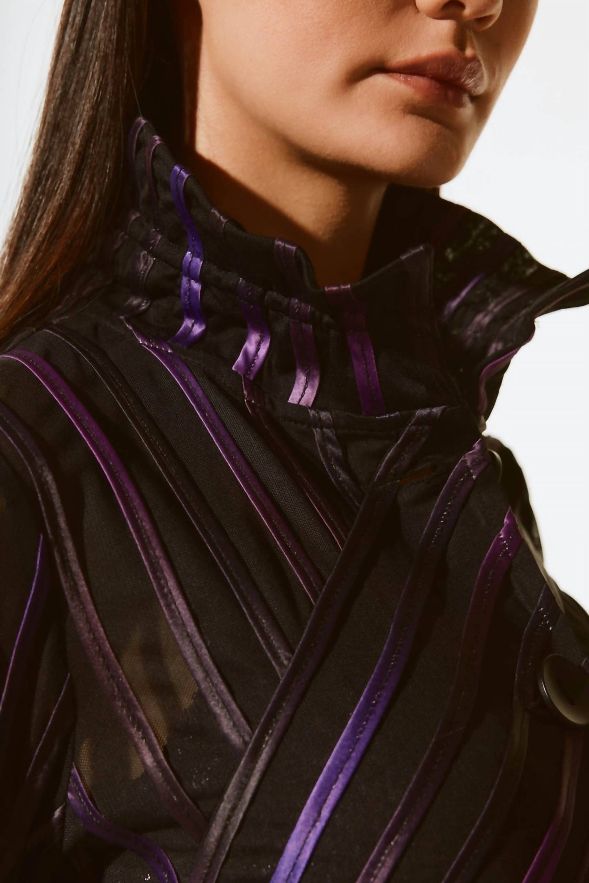 Chaqueta a rayas color negro