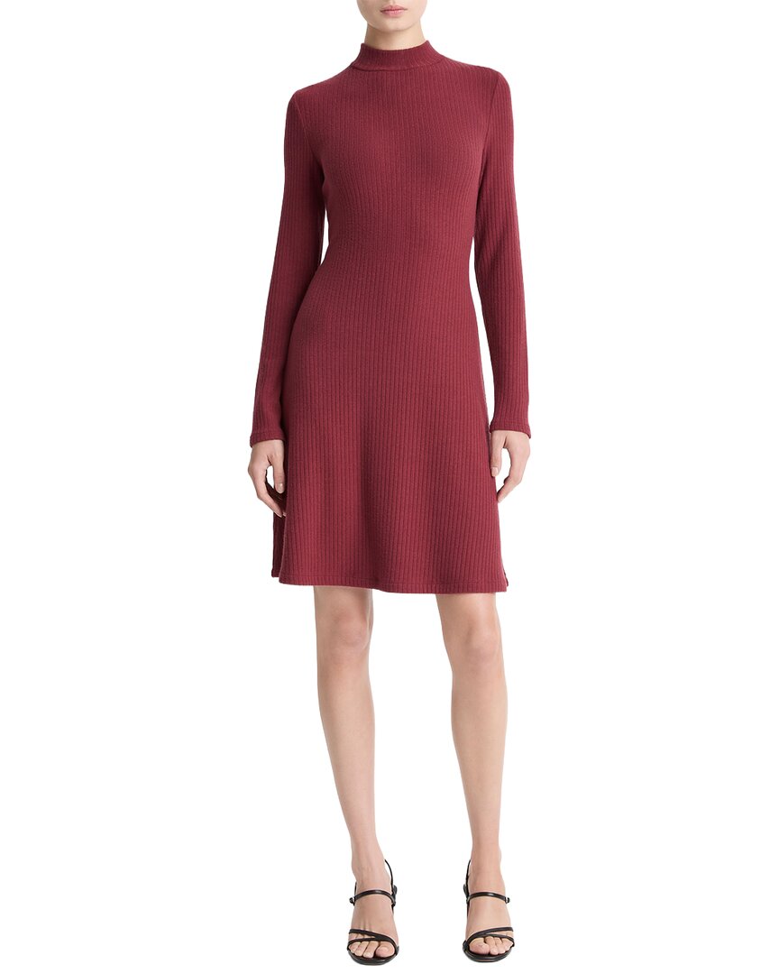 Vestido con cuello alto