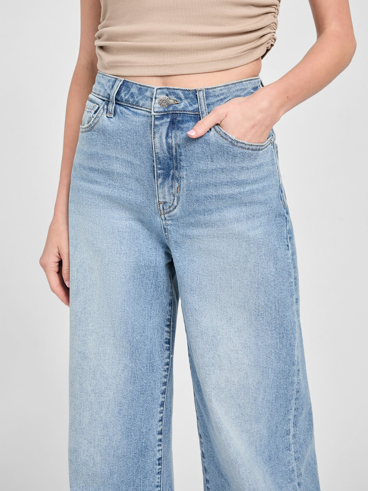 Pantalón de mezclilla de pierna ancha