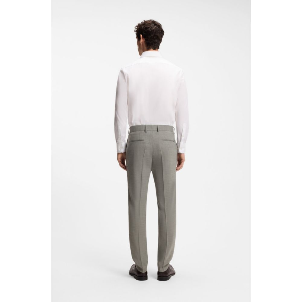 Pantalón de corte ajustado