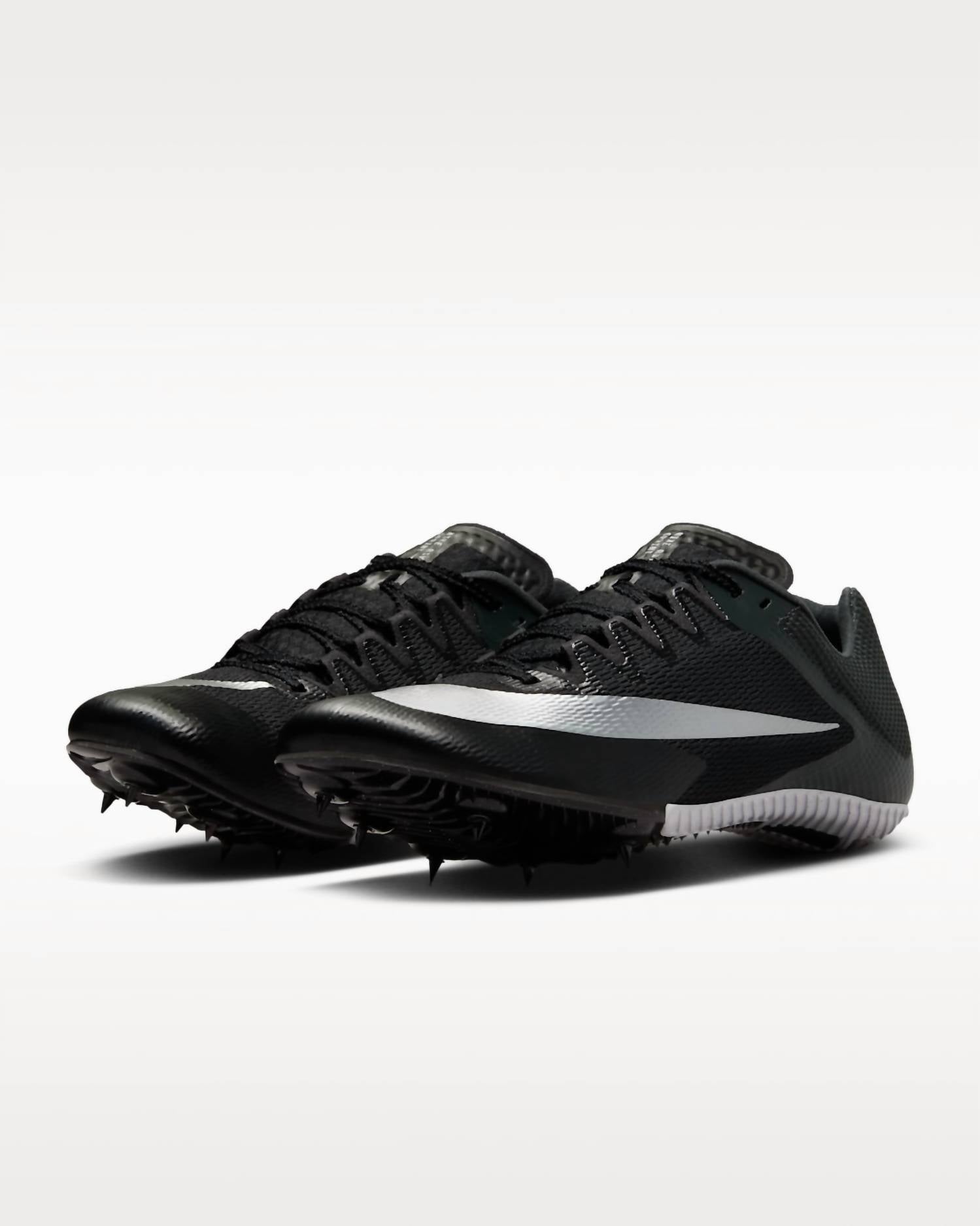Zapatos unisex color negro y plateado