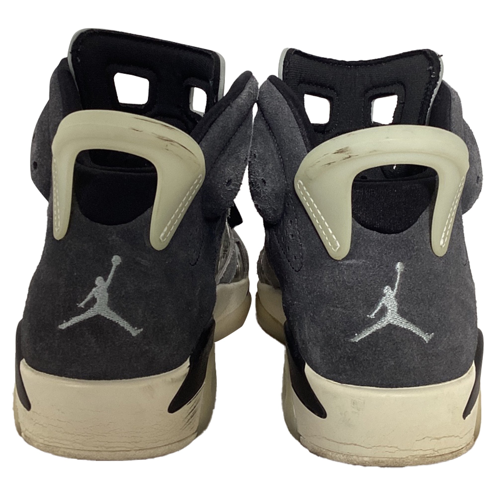 Tenis de gamuza color gris