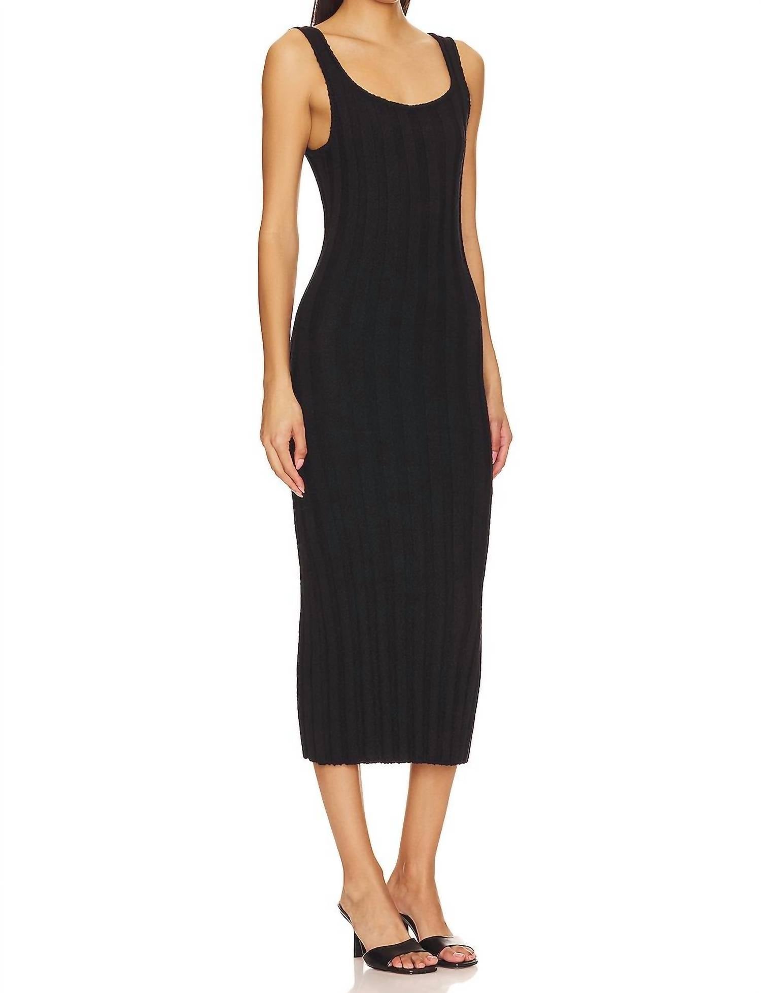 Vestido midi color negro