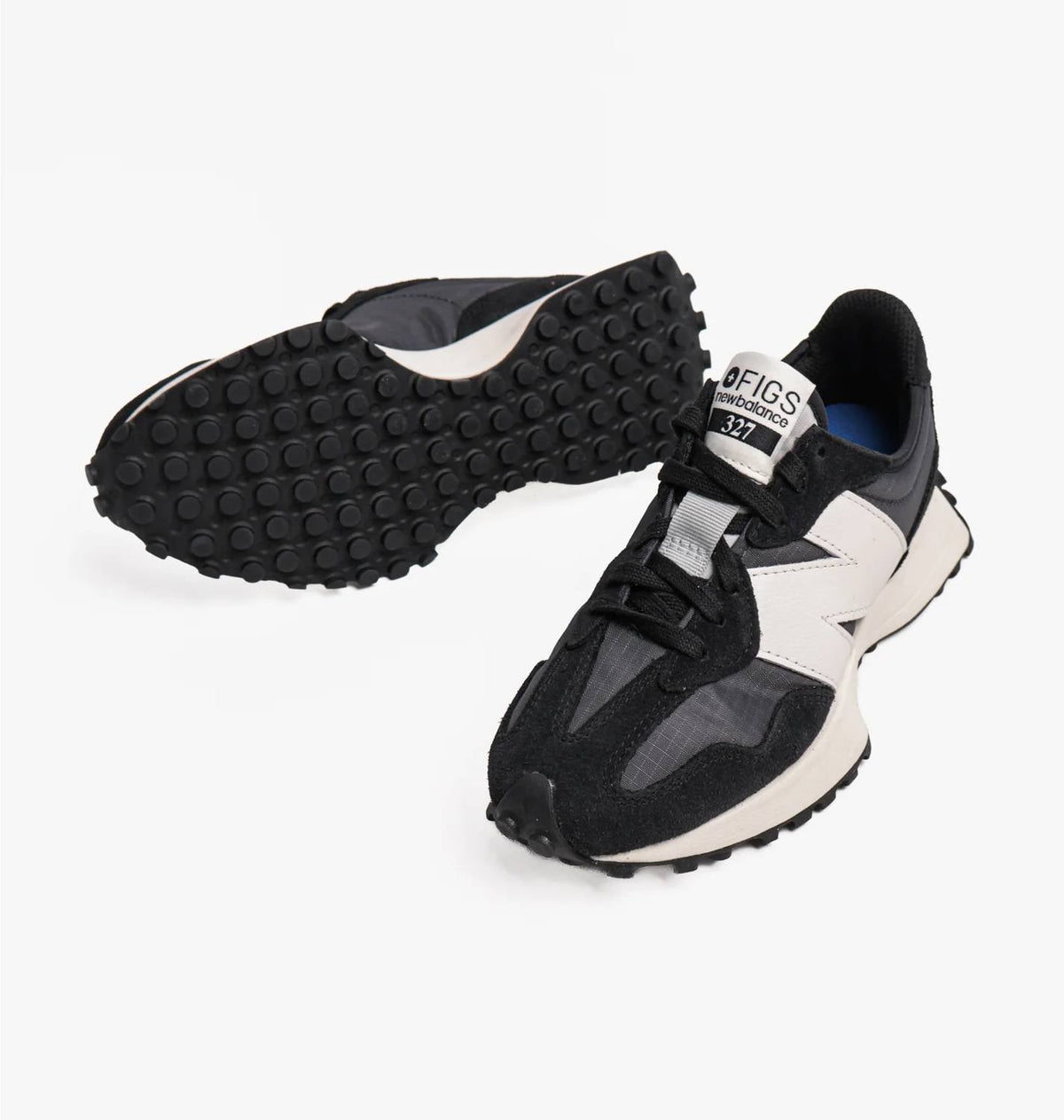 Tenis de mujer color negro y gris
