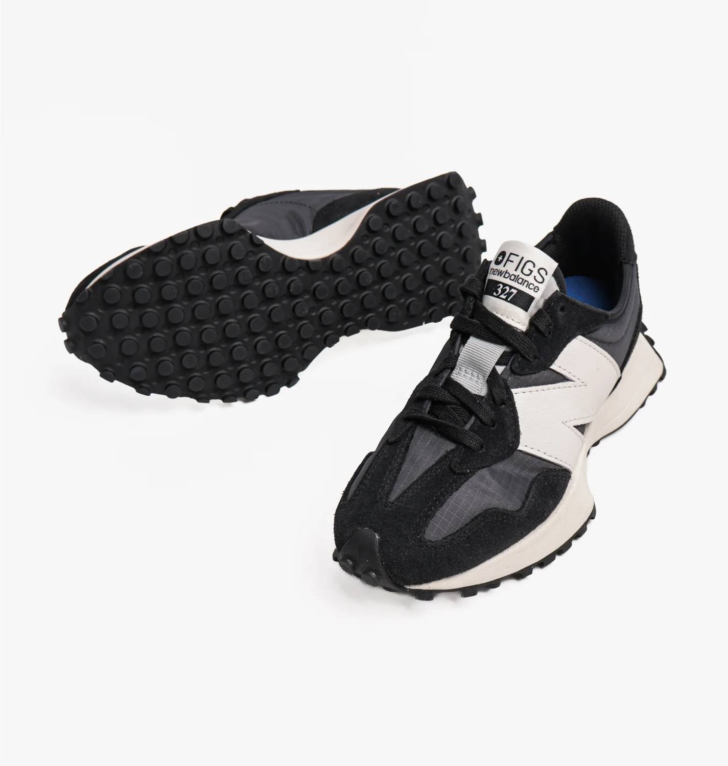 Tenis de mujer color negro y gris