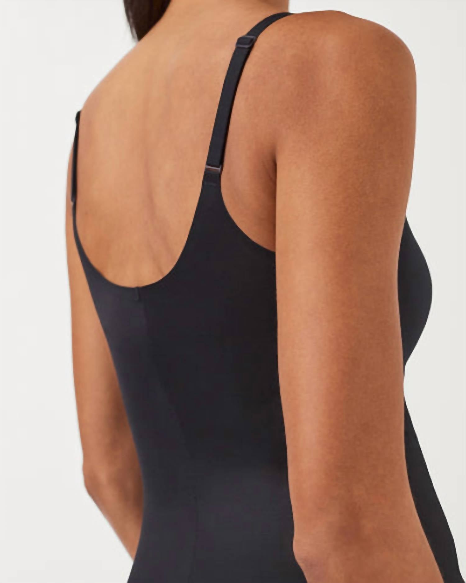 Tanga color negro