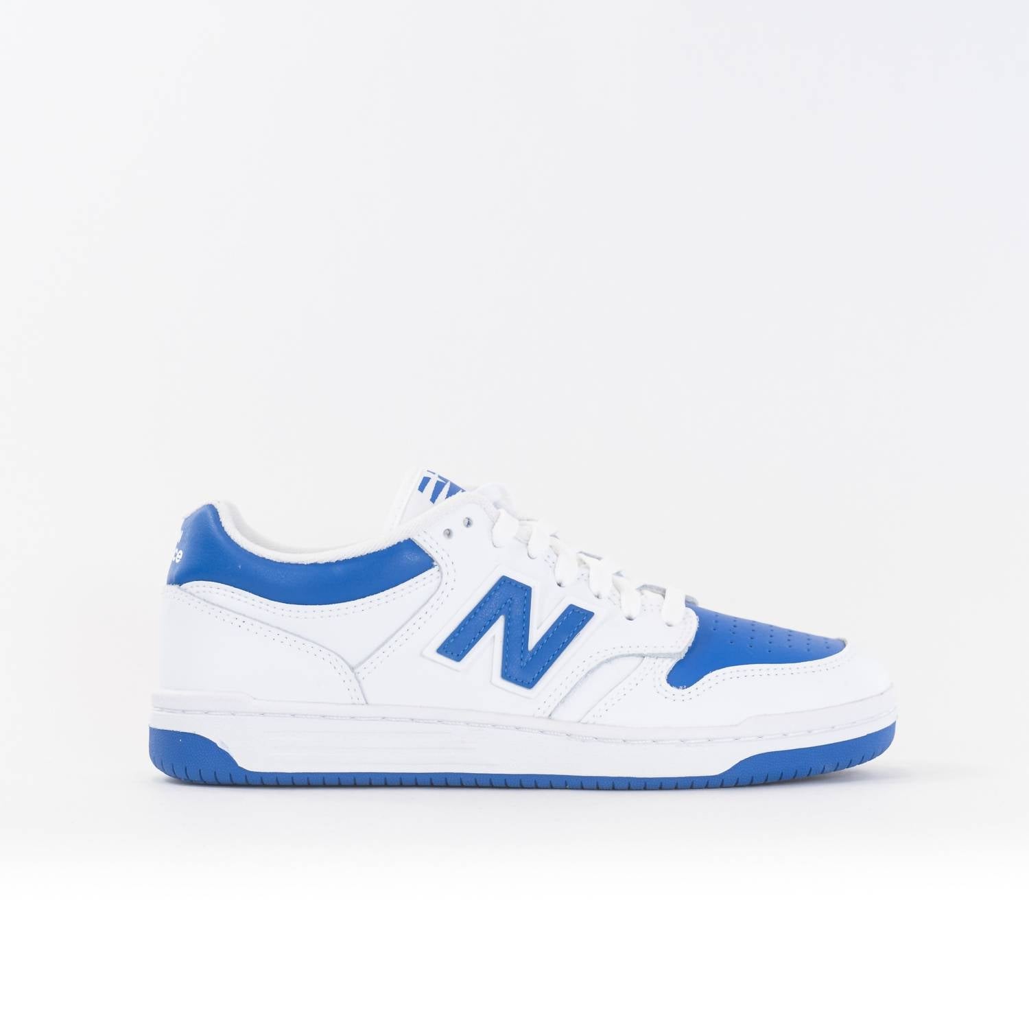 Tenis de hombre color blanco y azul